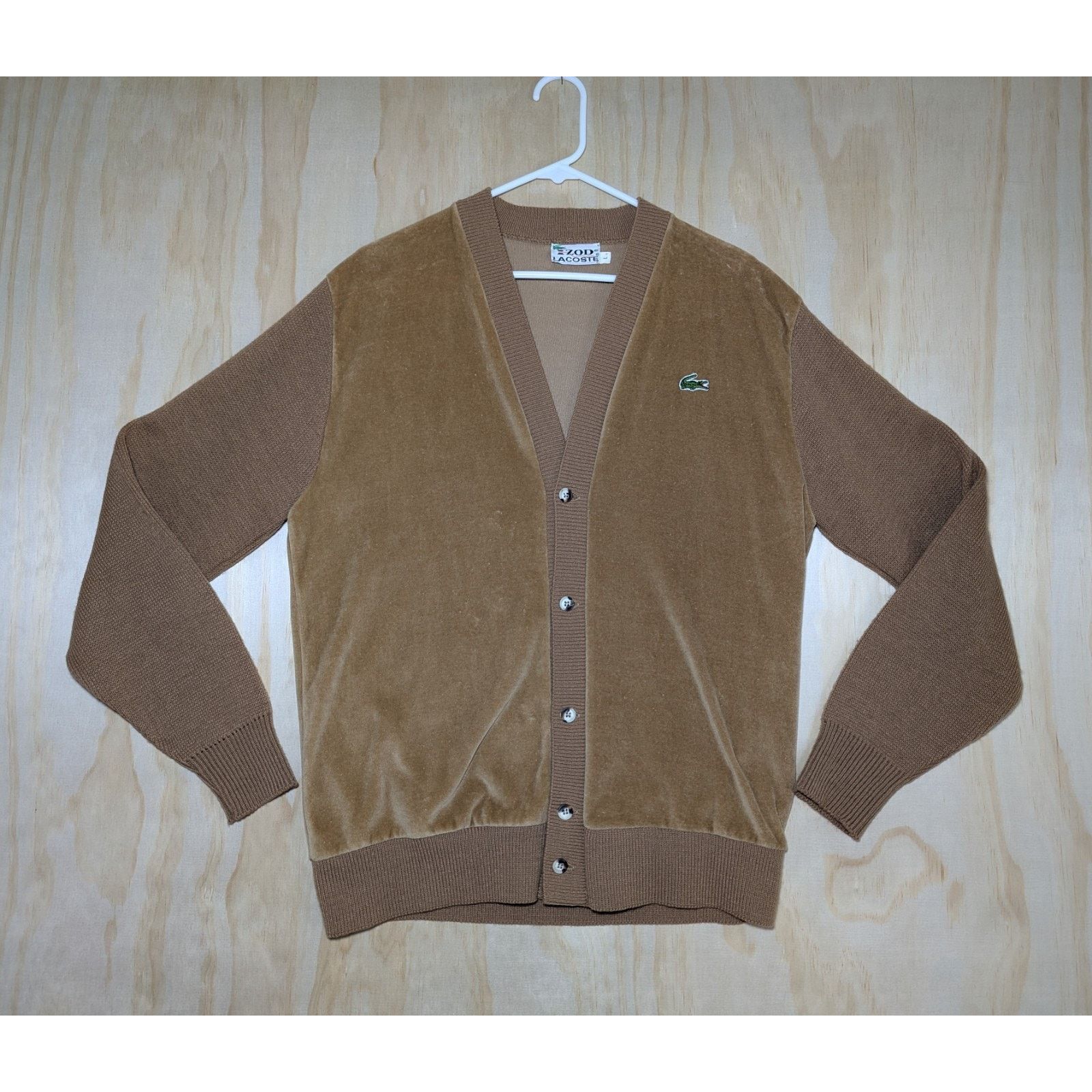 Lacoste Izod Lacoste Men's Large Vintage Velour Cardigan Sweater Size US L / EU 52-54 / 3 - 1 Thumbnail