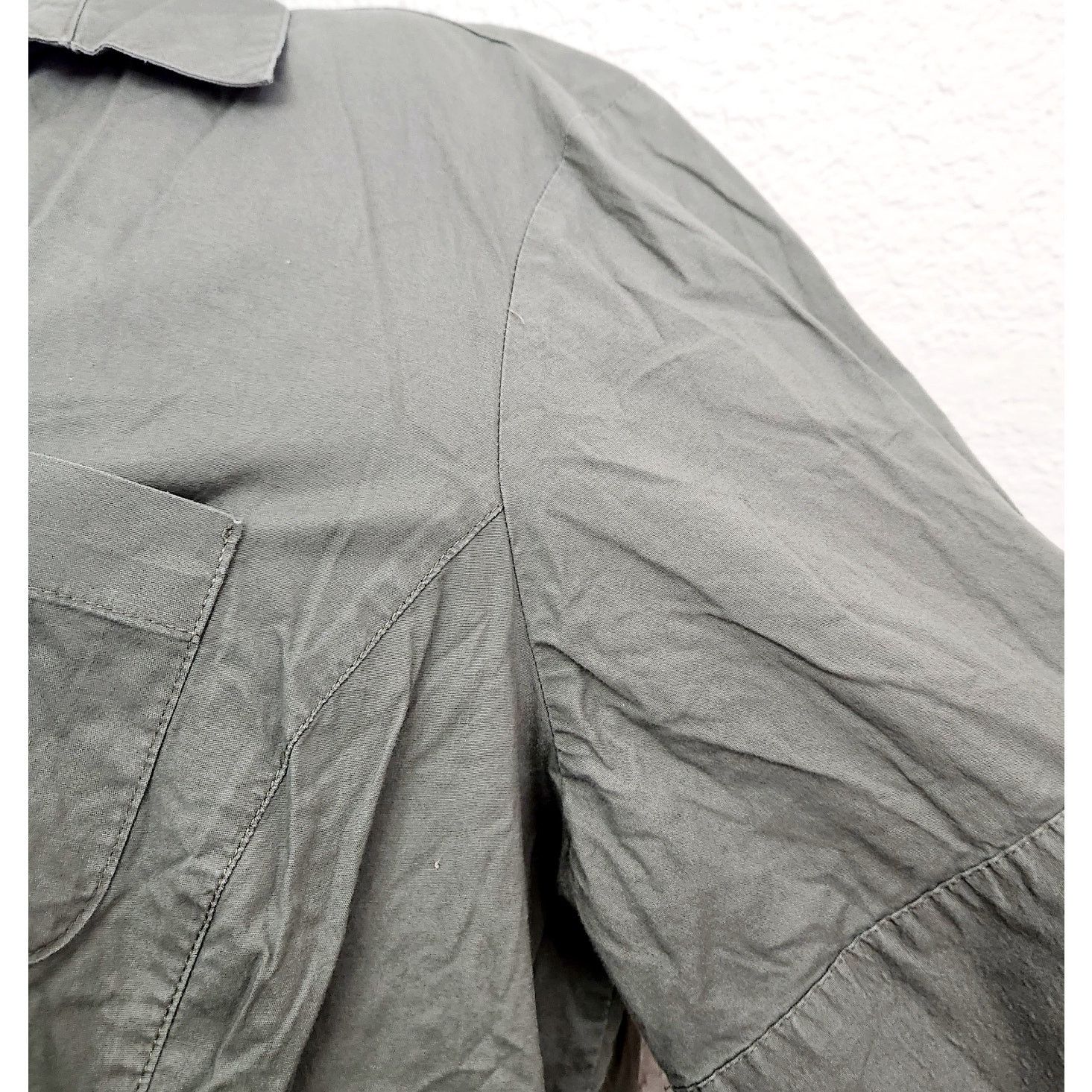 Other Cato Army Green Button Up V Neck Top XL Short Cuffed Sleeves Size XL / US 12-14 / IT 48-50 - 3 Thumbnail