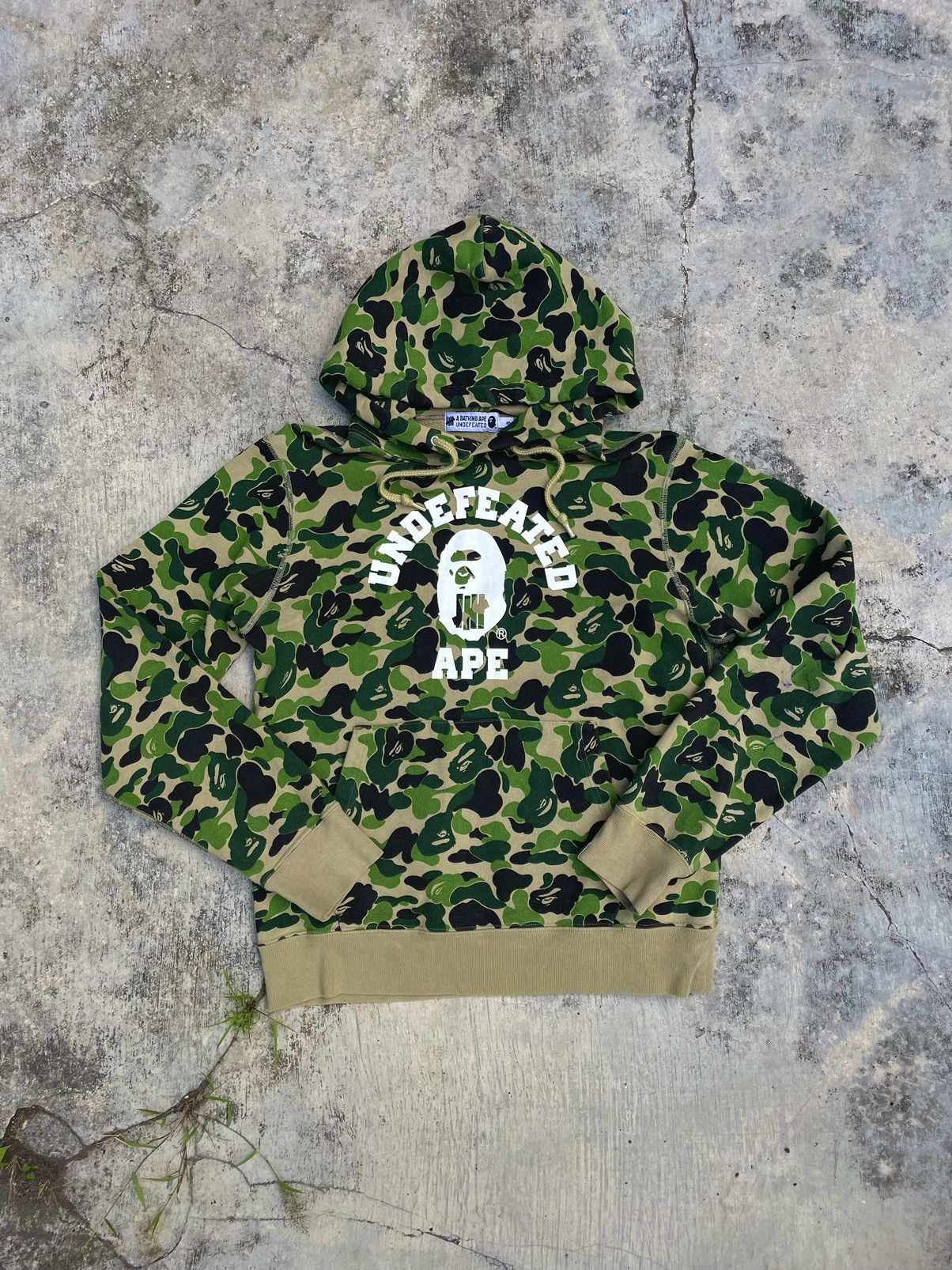 image of Bape x Undefeated Abc Camo Pullover Hoodie in Green, Men's (Size Small)