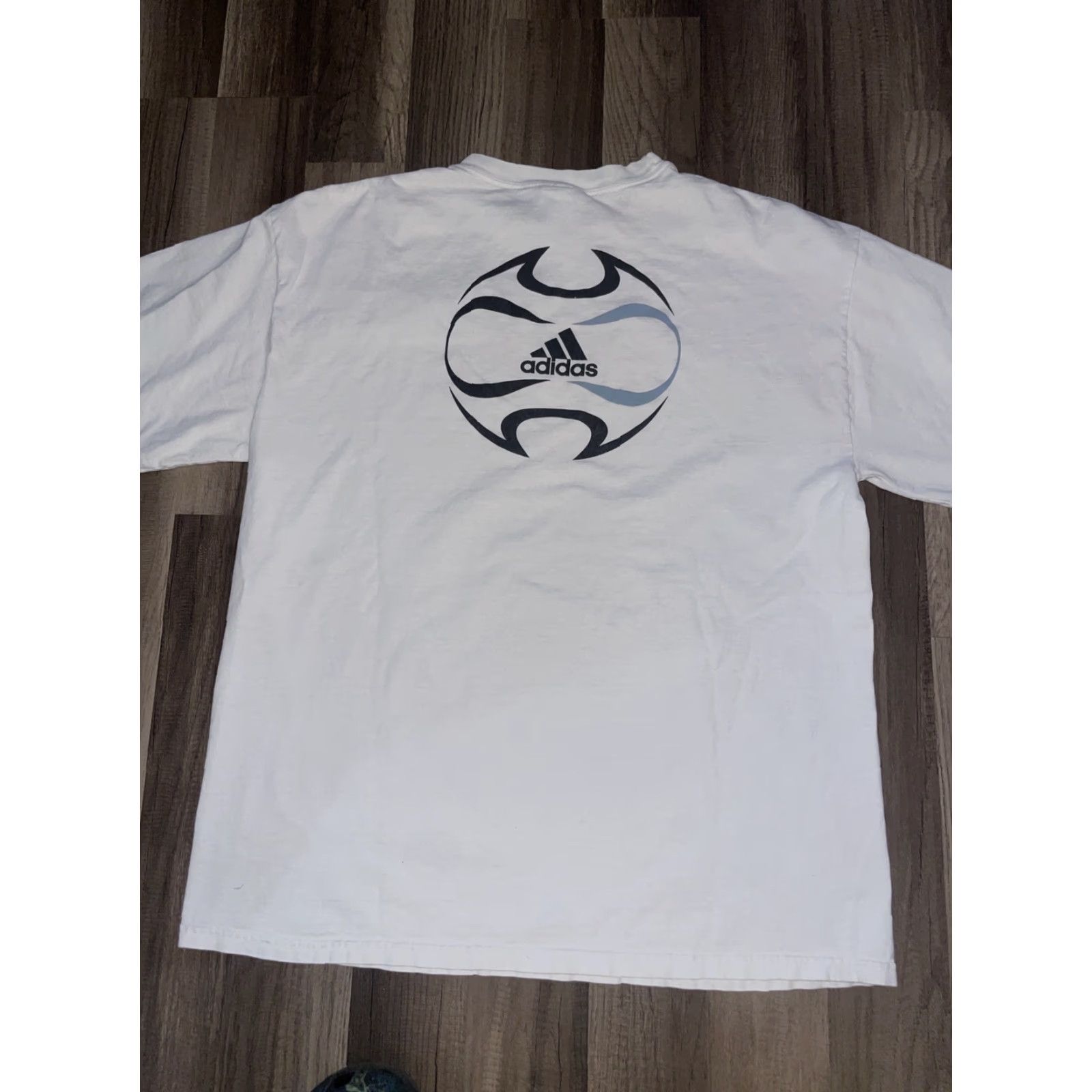Adidas VINTAGE adidas Stamped FC Soccer T-Shirt White L Mens Size US L / EU 52-54 / 3 - 5 Thumbnail