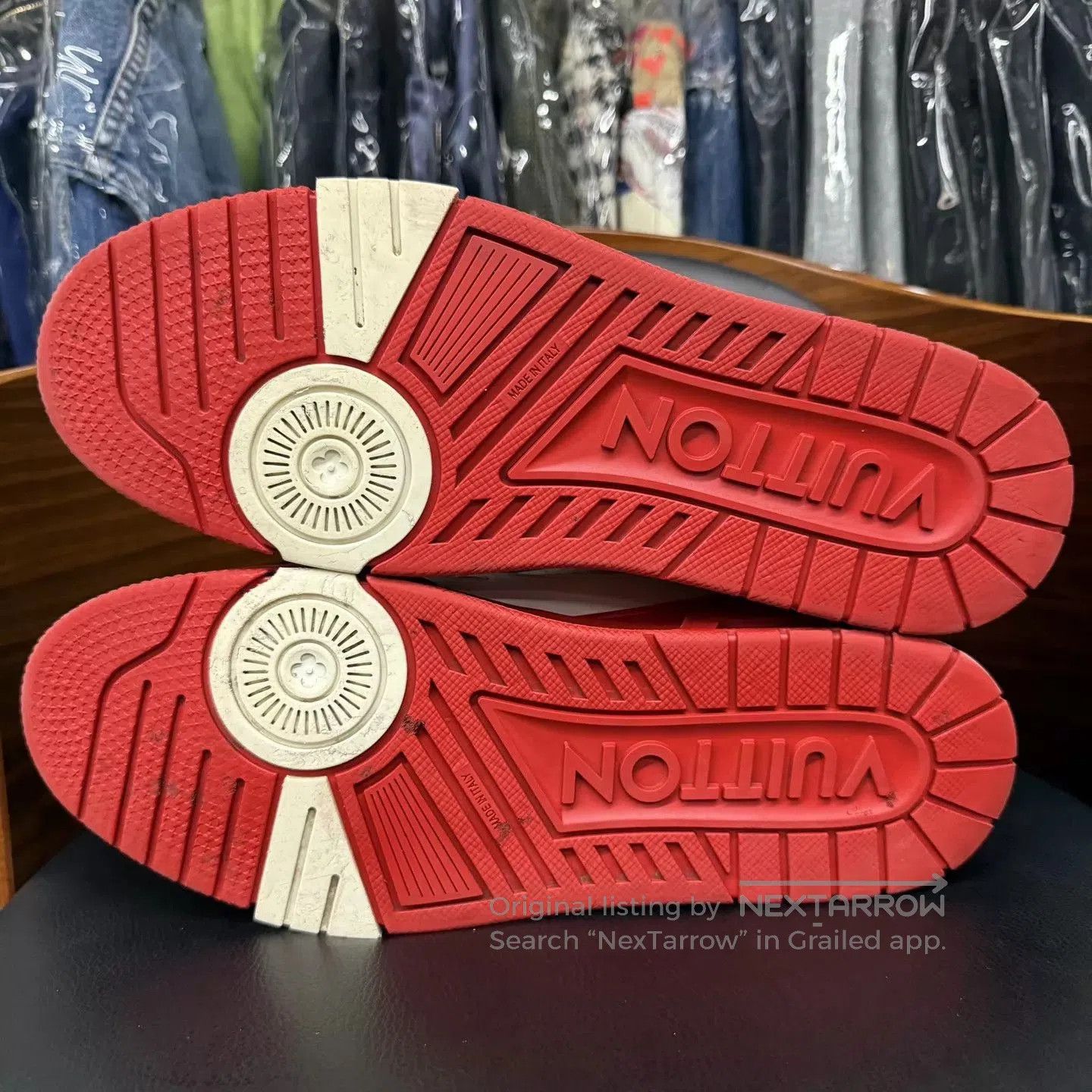 Louis Vuitton White Low. Size US 9 / EU 42 - 9 Thumbnail
