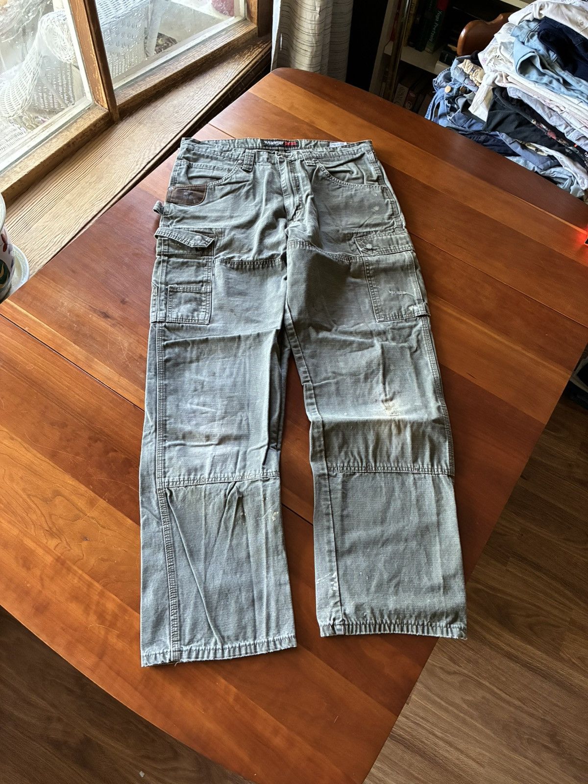 Wrangler Vintage fade Wrangler Riggs double knee pants Size US 32 / EU 48 - 1 Thumbnail
