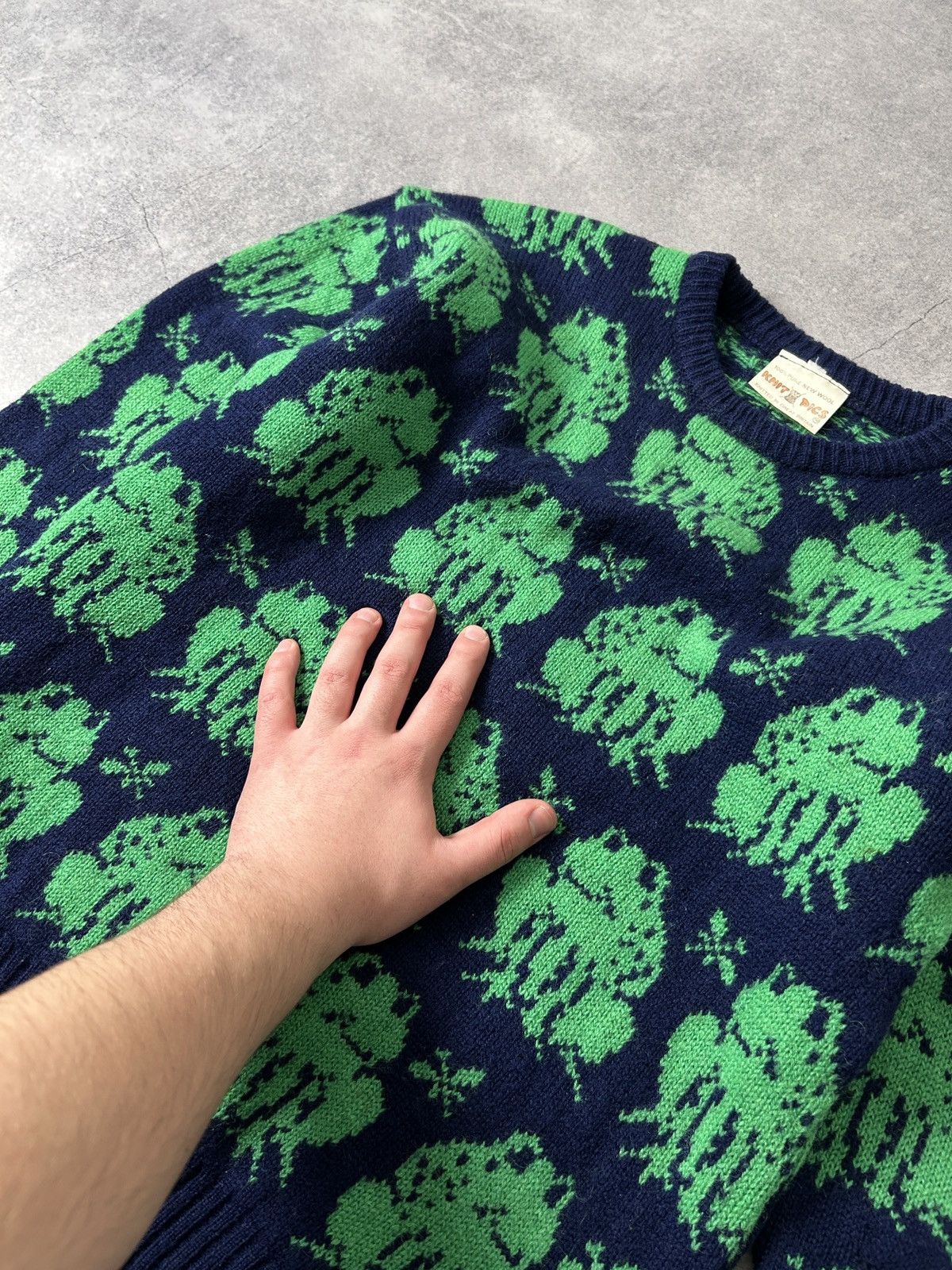 Japanese Brand Vintage Frogs 🐸 England Pics sweatshirt mens Size US M / EU 48-50 / 2 - 5 Thumbnail
