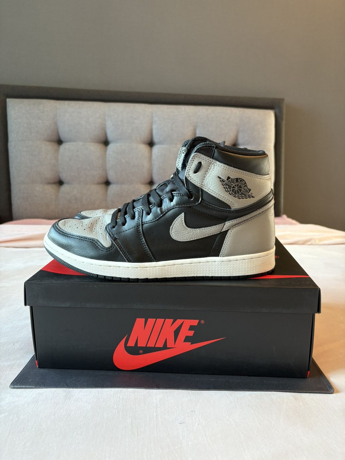 Jordan Brand × Nike AJ1 Shadow Size US 12 / EU 45 - 2 Thumbnail