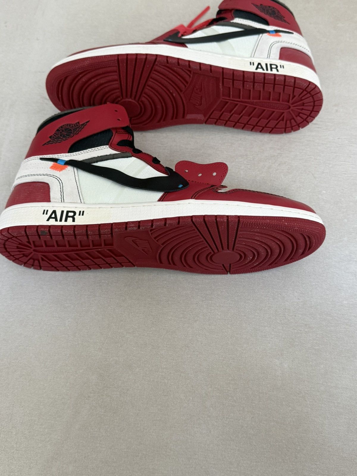 Jordan Brand × Off-White Off-White x Air Jordan 1 Chicago Size 14 Excellent Condition Size US 14 / EU 47 - 4 Thumbnail