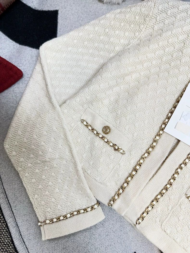 Chanel Chanel 23b beige leather wear chain rolled edge two pocket Size S / US 4 / IT 40 - 3 Thumbnail
