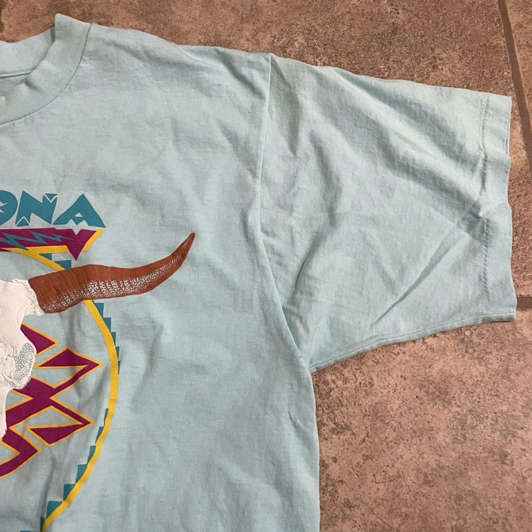 Elwood VINTAGE Hazelwood T-Shirt Men Size L Blue Arizona USA Cotton Graphic Stitch 90s Size US L / EU 52-54 / 3 - 2 Thumbnail