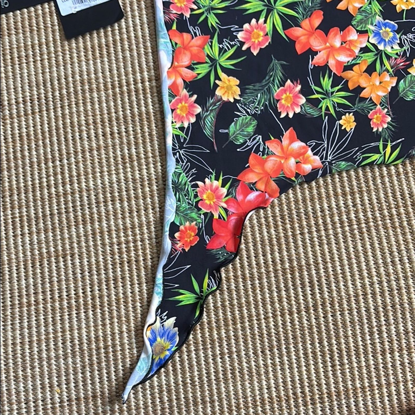 Ermanno Scervino NWT Ermanno Scervino Pareo Floral Swim Sarong - One Size Size 26" / US 2 / IT 38 - 5 Thumbnail