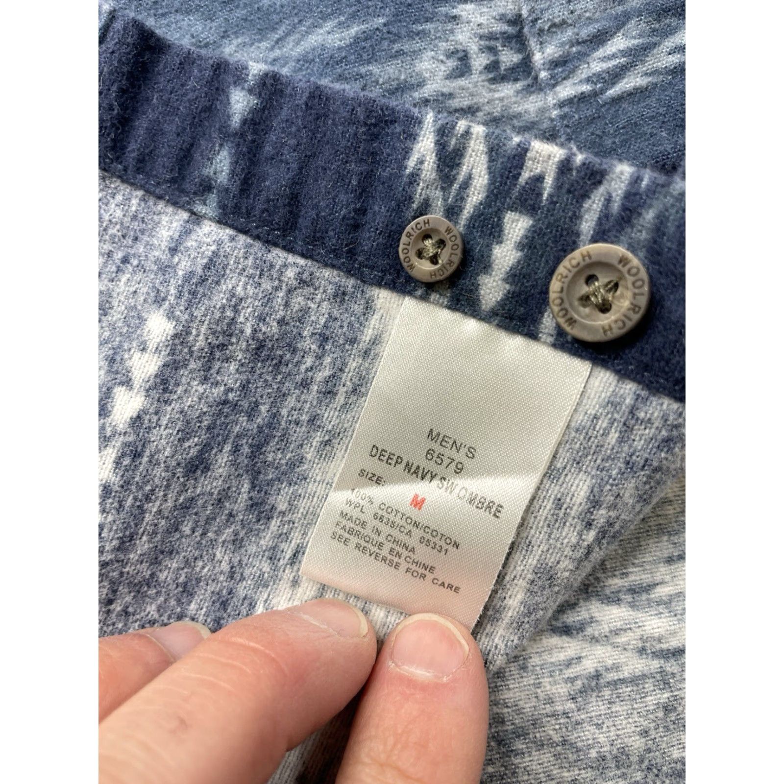 Vintage Woolrich Shirt Western Flannel Navy Ombré Men’s M Blue Long Sleeve Button-Up Shirt (Size M) Size US M / EU 48-50 / 2 - 4 Thumbnail