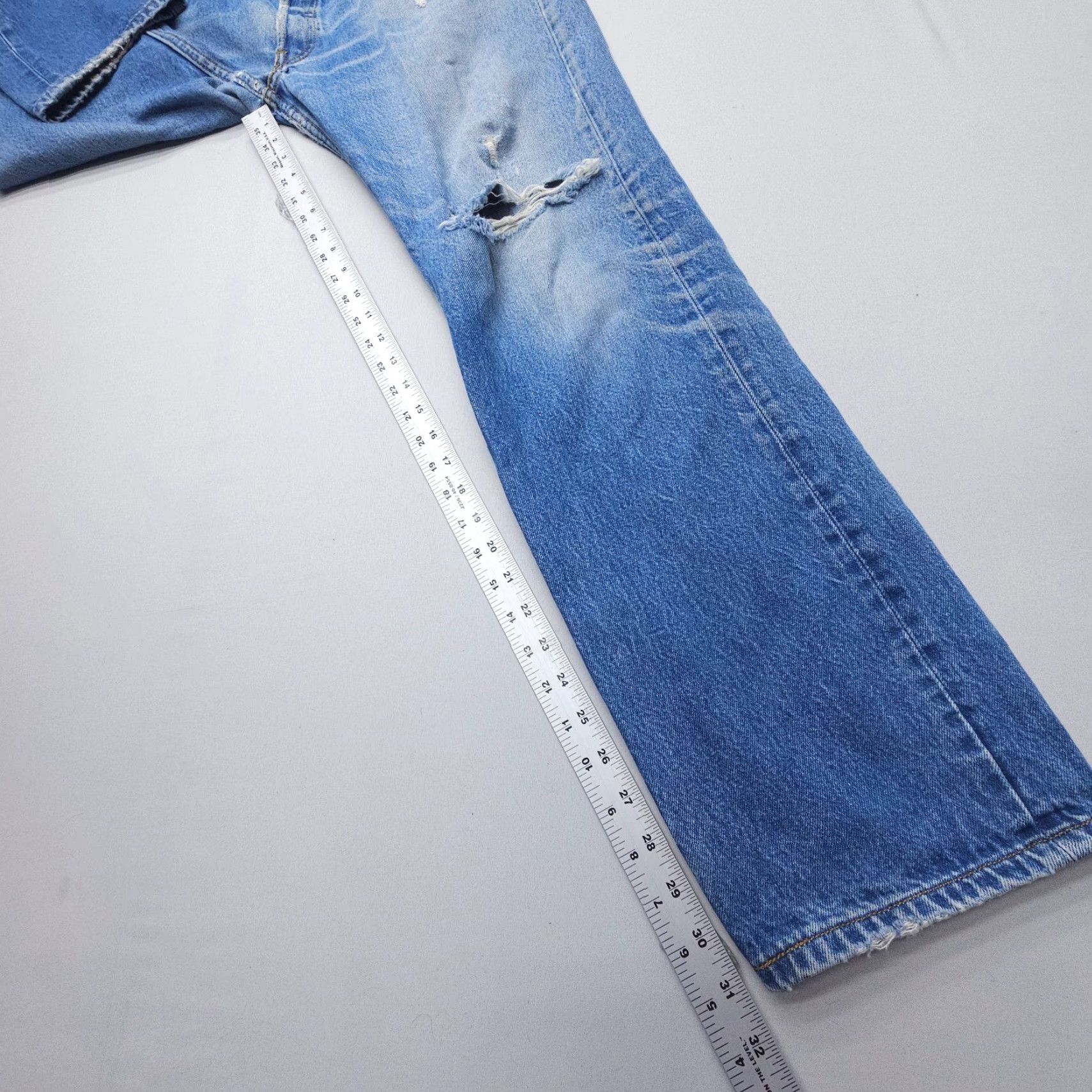 Levi's Levi's Levi's 501 Jeans Mens Regular Straight Denim Blue 35x31 Distressed Mid Rise 501 Series 90s Vintage Style Mens Jeans Size US 35 - 7 Thumbnail