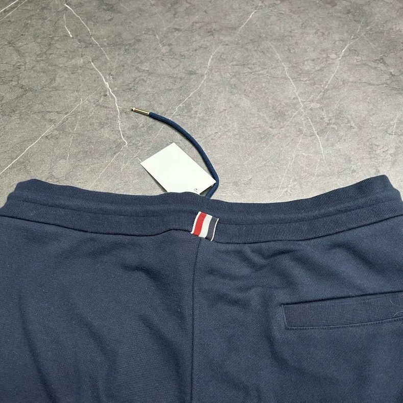 Thom Browne Thom browne Size 4 Four-bar sweatpants 2504-Nextarrow Size US 32 / EU 48 - 5 Thumbnail