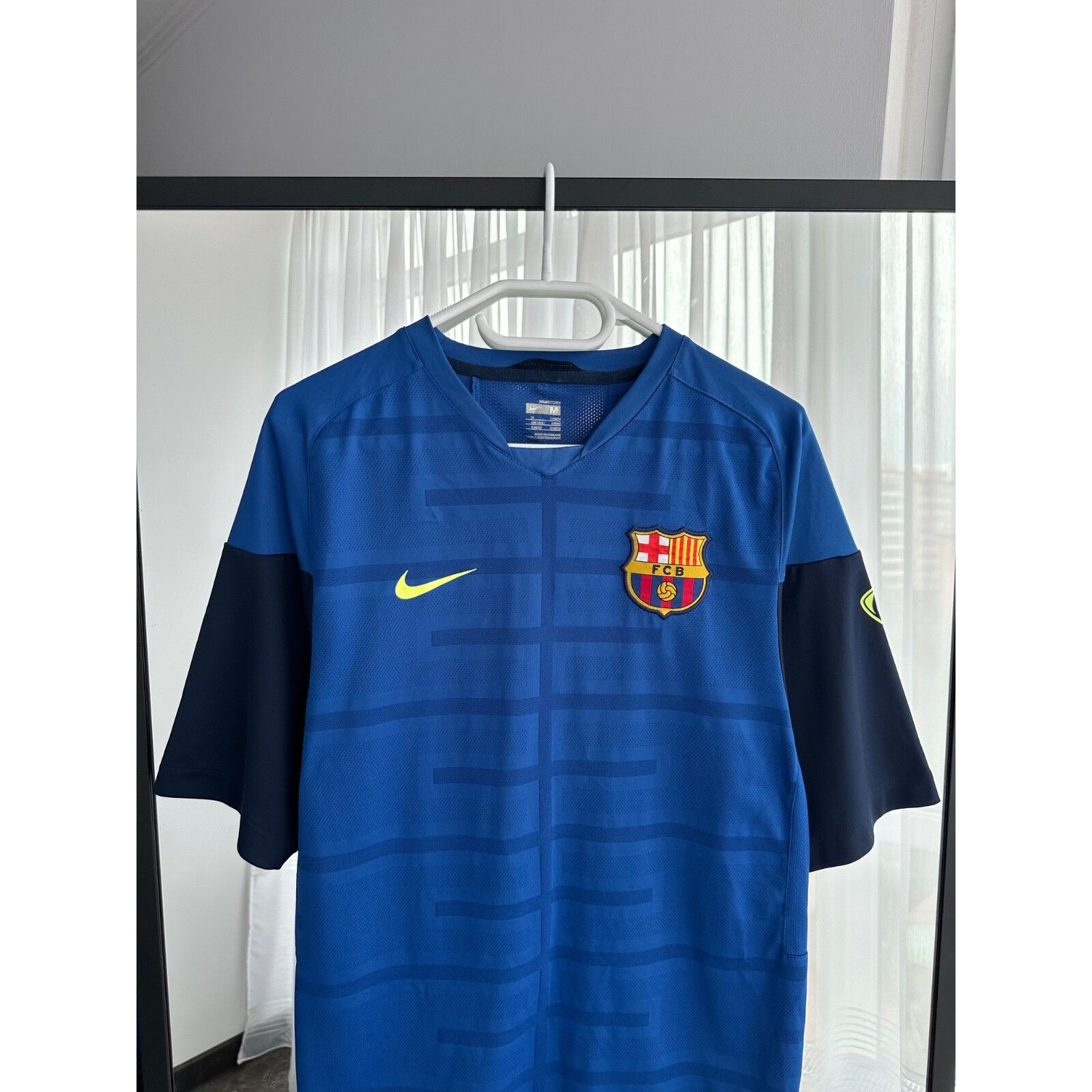 Nike VTG Nike Barcelona Football Training Jersey 2009/10 Size US M / EU 48-50 / 2 - 2 Thumbnail