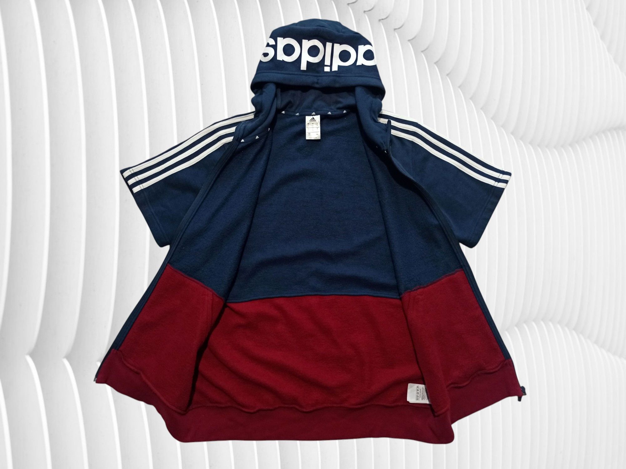 Adidas Adidas Short Sleeve Rare Hoodie Size US L / EU 52-54 / 3 - 3 Thumbnail