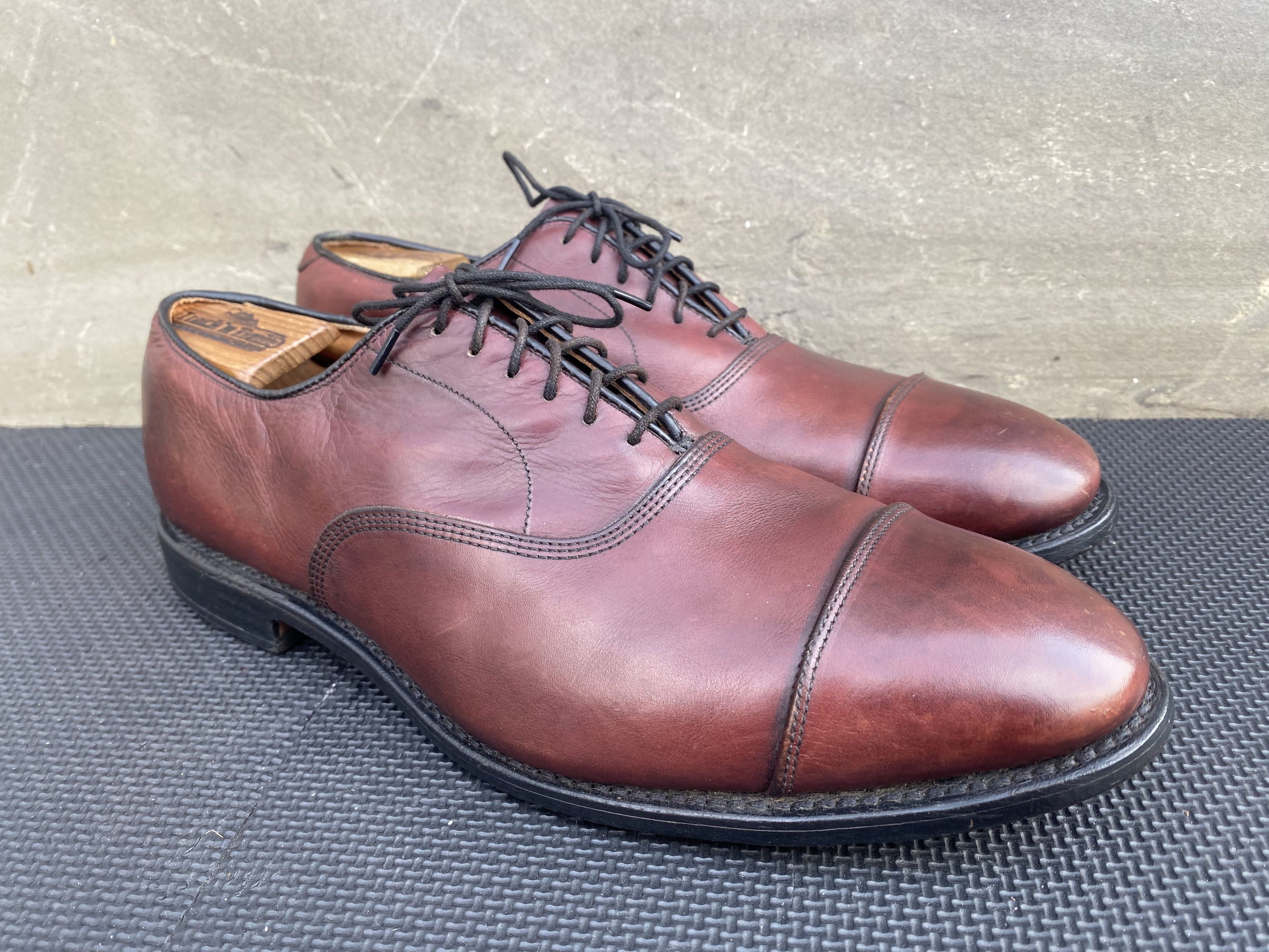 Allen Edmonds Allen Edmonds Park Avenue Cap Toe Oxford Dress Leather Size US 10 / EU 43 - 3 Thumbnail