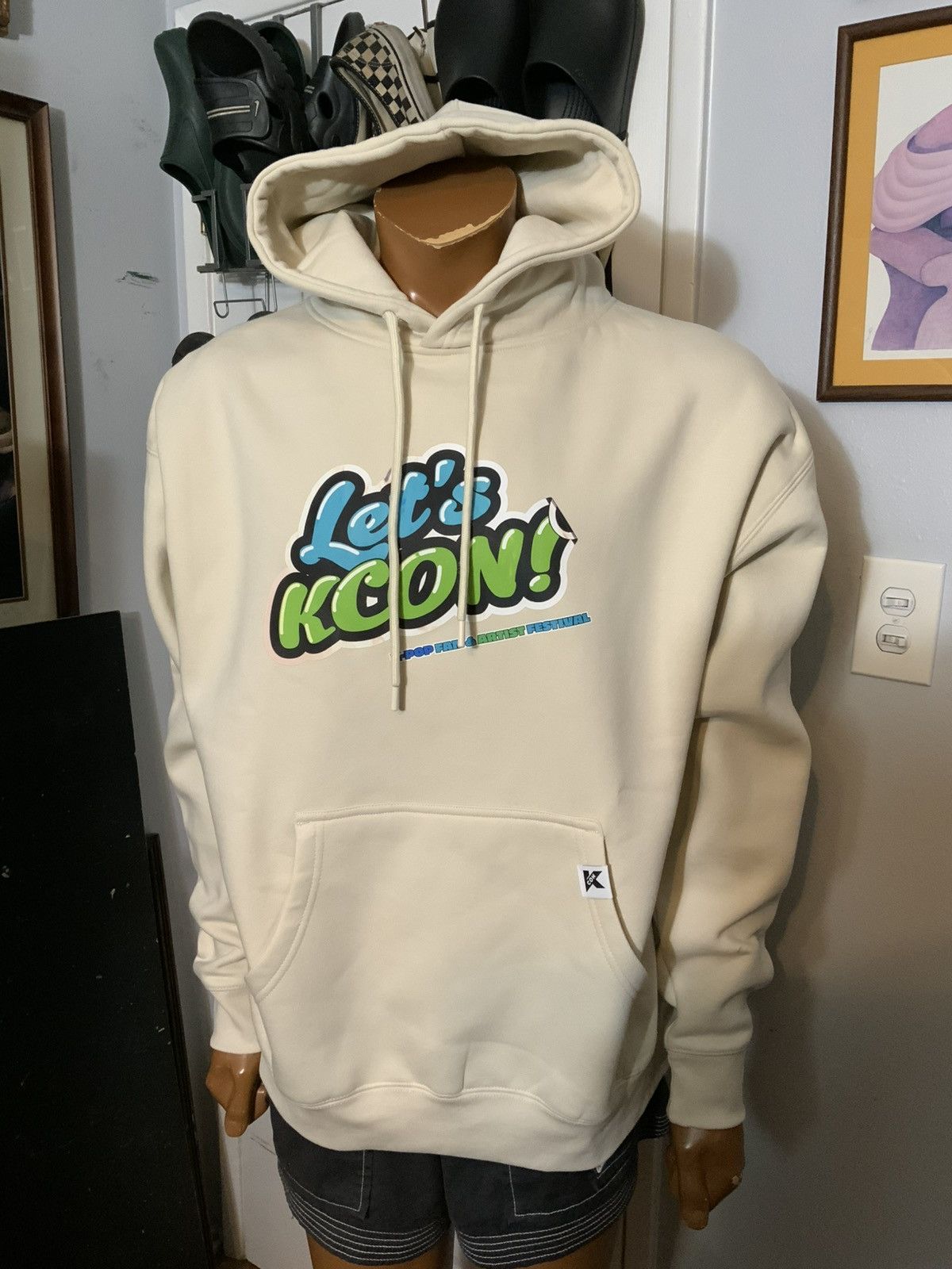 Other KCON Los Angeles 2024 K Pop Artist Festival Merch Hoodie Size US XL / EU 56 / 4 - 10 Thumbnail