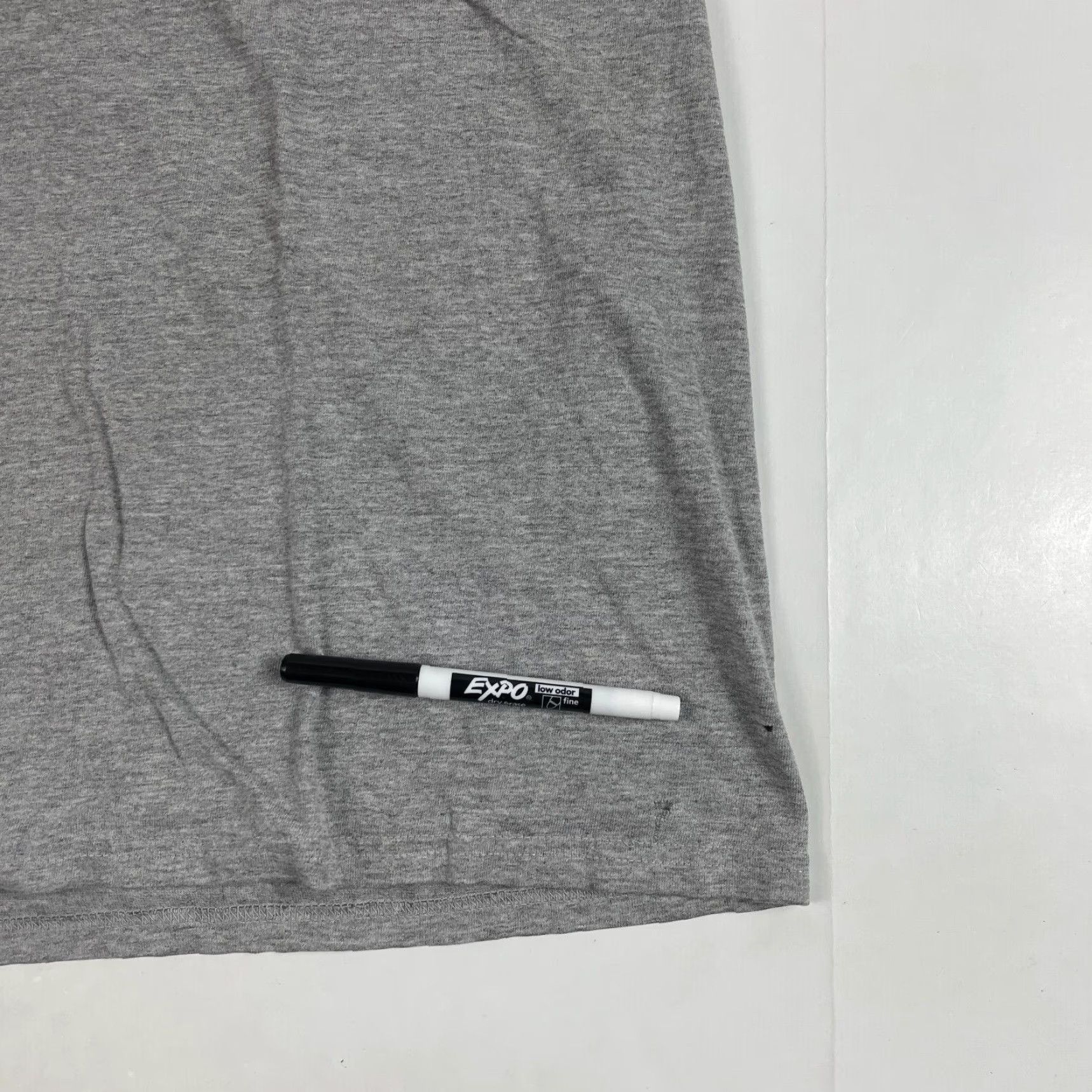 Nike VINTAGE Nike Shirt Mens Medium Gray Center Swoosh Basketball Short Sleeve Mens T-Shirt Size US M / EU 48-50 / 2 - 4 Thumbnail