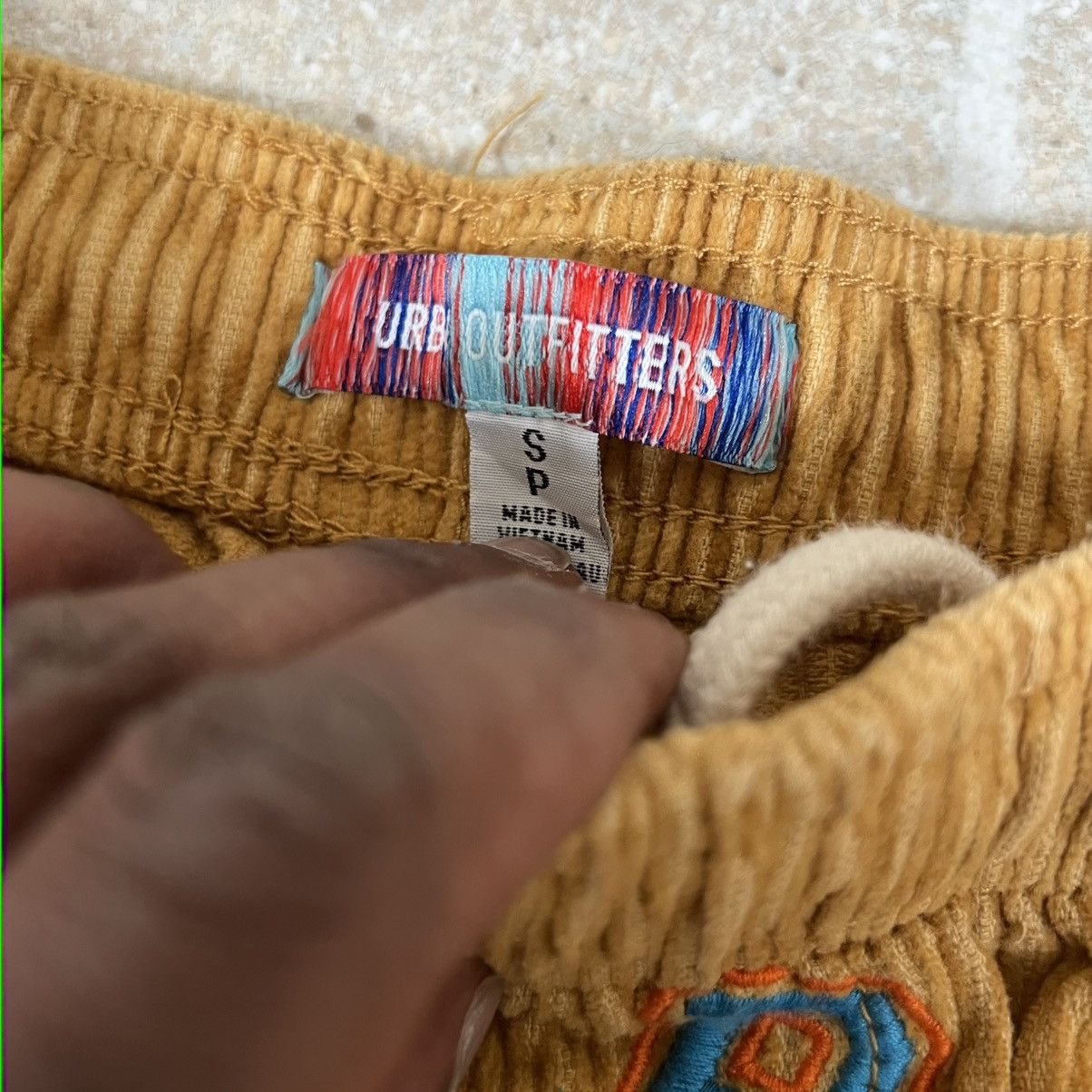 Urban Outfitters Urban Outfitters Embroidered Letter Corduroy Beach Pant Sm Size US 26 / EU 42 - 5 Thumbnail