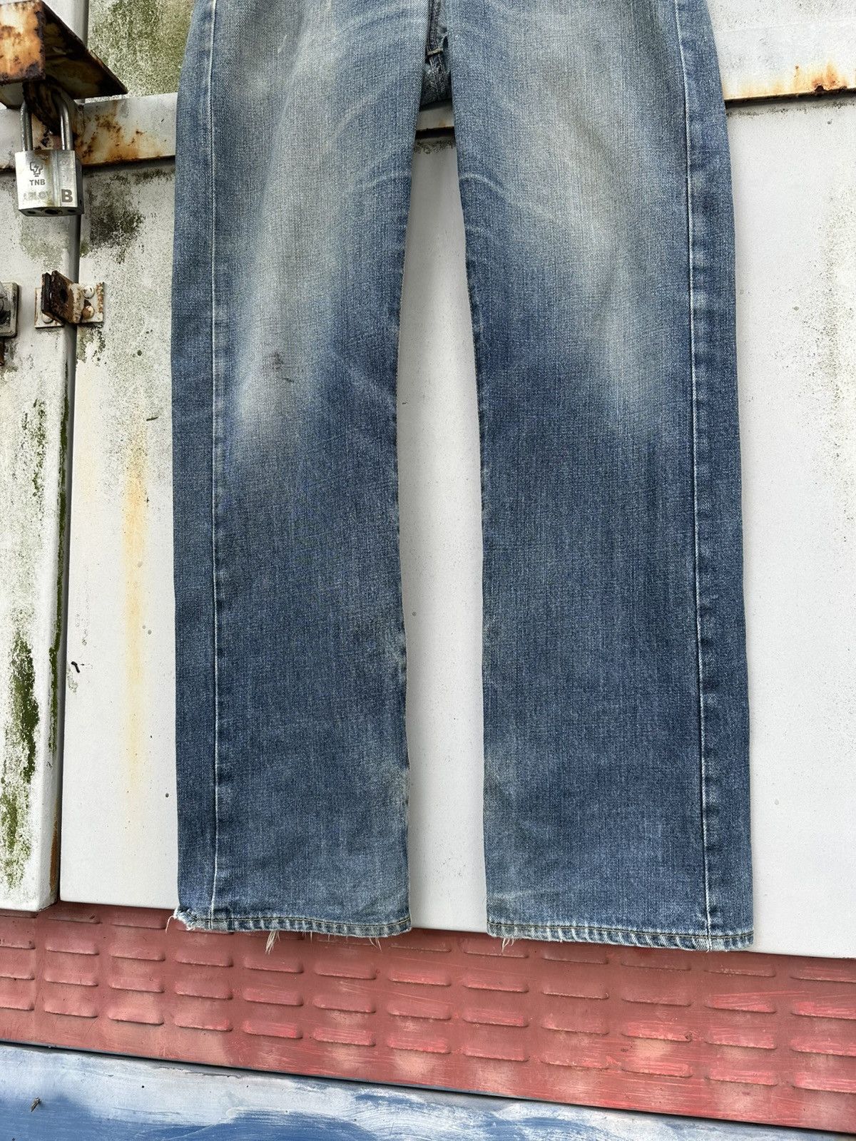 Tommy Hilfiger 👹Tommy Hilfiger Distressed StraightCut Jeans Size US 32 / EU 48 - 5 Thumbnail