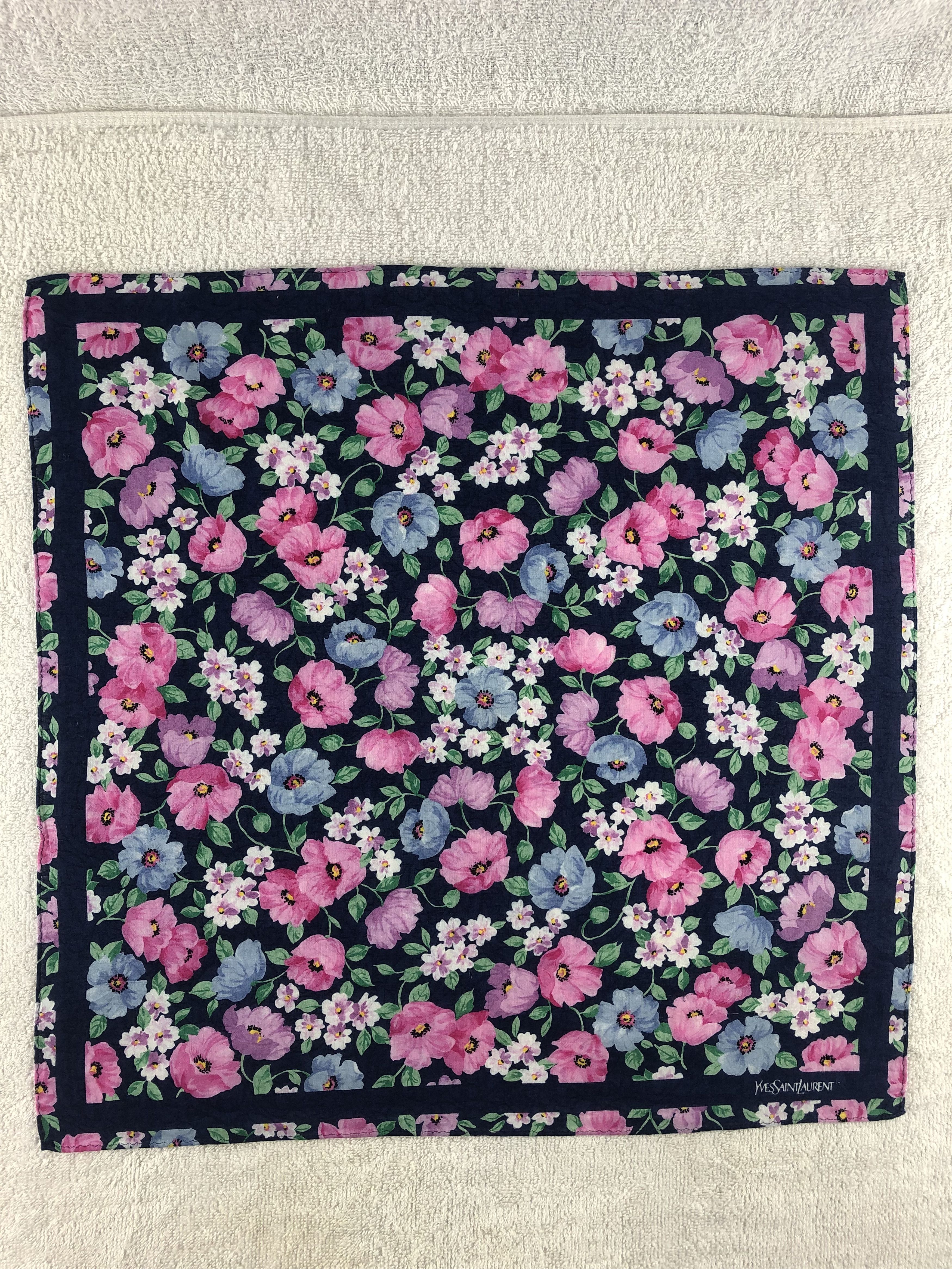 Yves Saint Laurent Yves Saint Laurent Handkerchief / Bandana / Neckerchief Size ONE SIZE - 3 Thumbnail