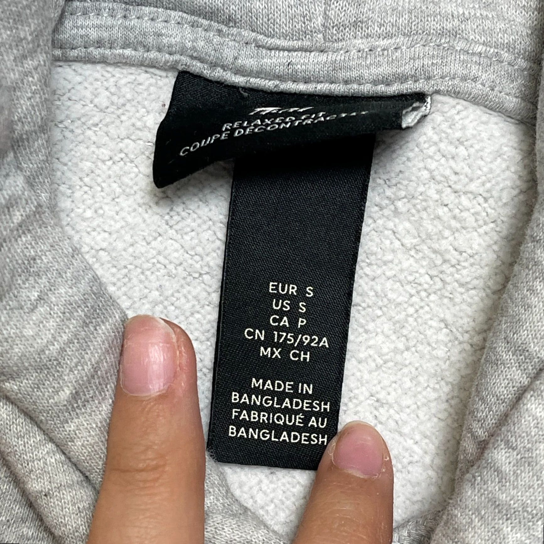 H&M H&M Hoodie Mens Small Gray Oversized Regular Fit Kangaroo Pocket Sweatshirt Size US S / EU 44-46 / 1 - 7 Thumbnail