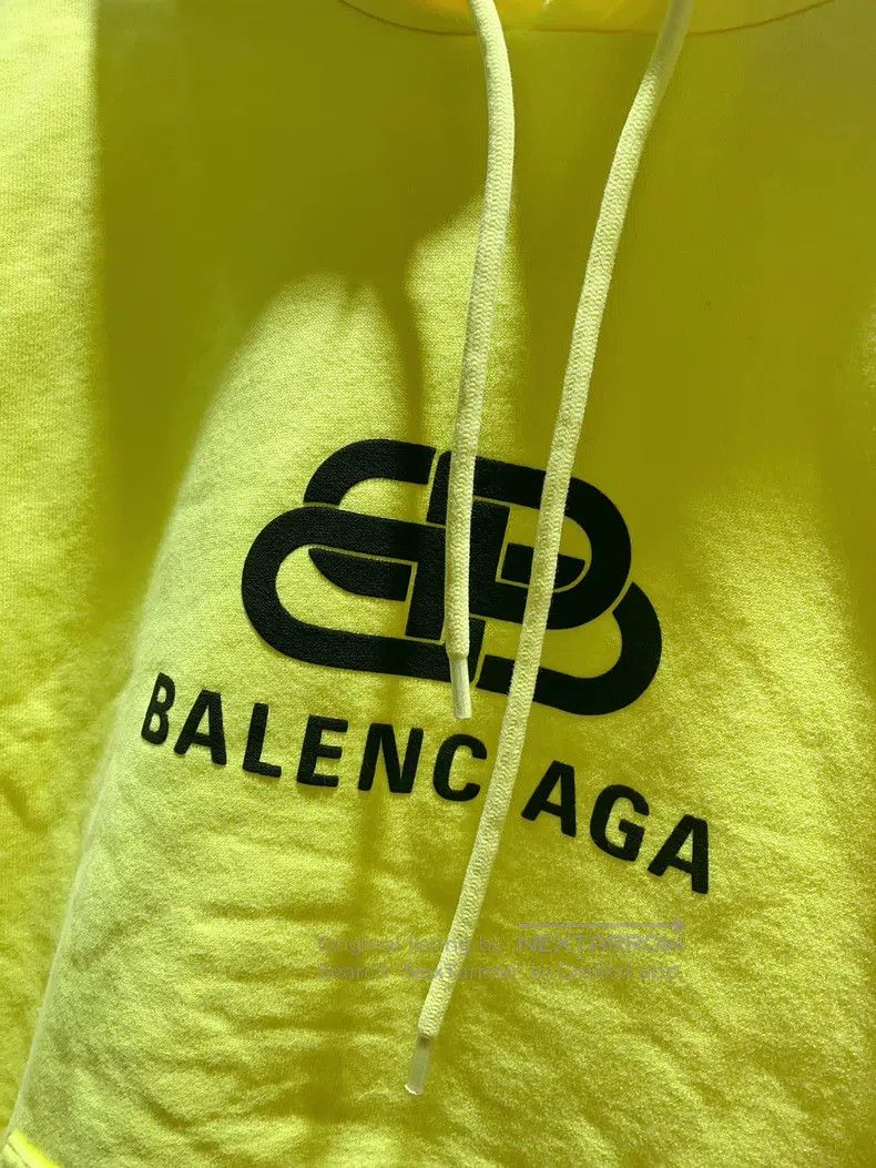 Balenciaga Balenciaga Hooded Sweatshirt, Neon Color S Size Size US S / EU 44-46 / 1 - 2 Thumbnail