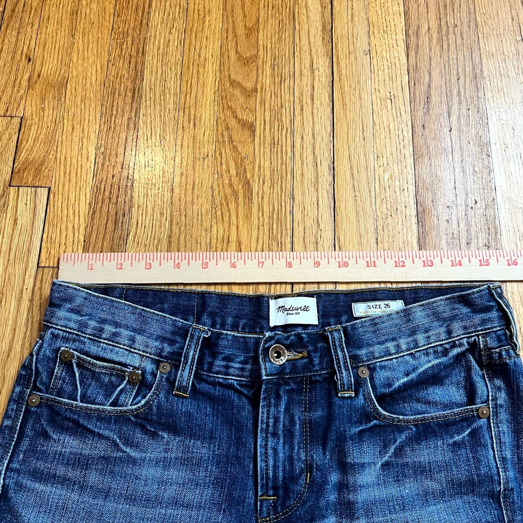 Madewell Madewell Jeans Shorts Womens 26 Blue Cuffed 31x3 Short Jeans Women 26 Blue Cuffed Womens Men? Size 26" / US 2 / IT 38 - 5 Thumbnail
