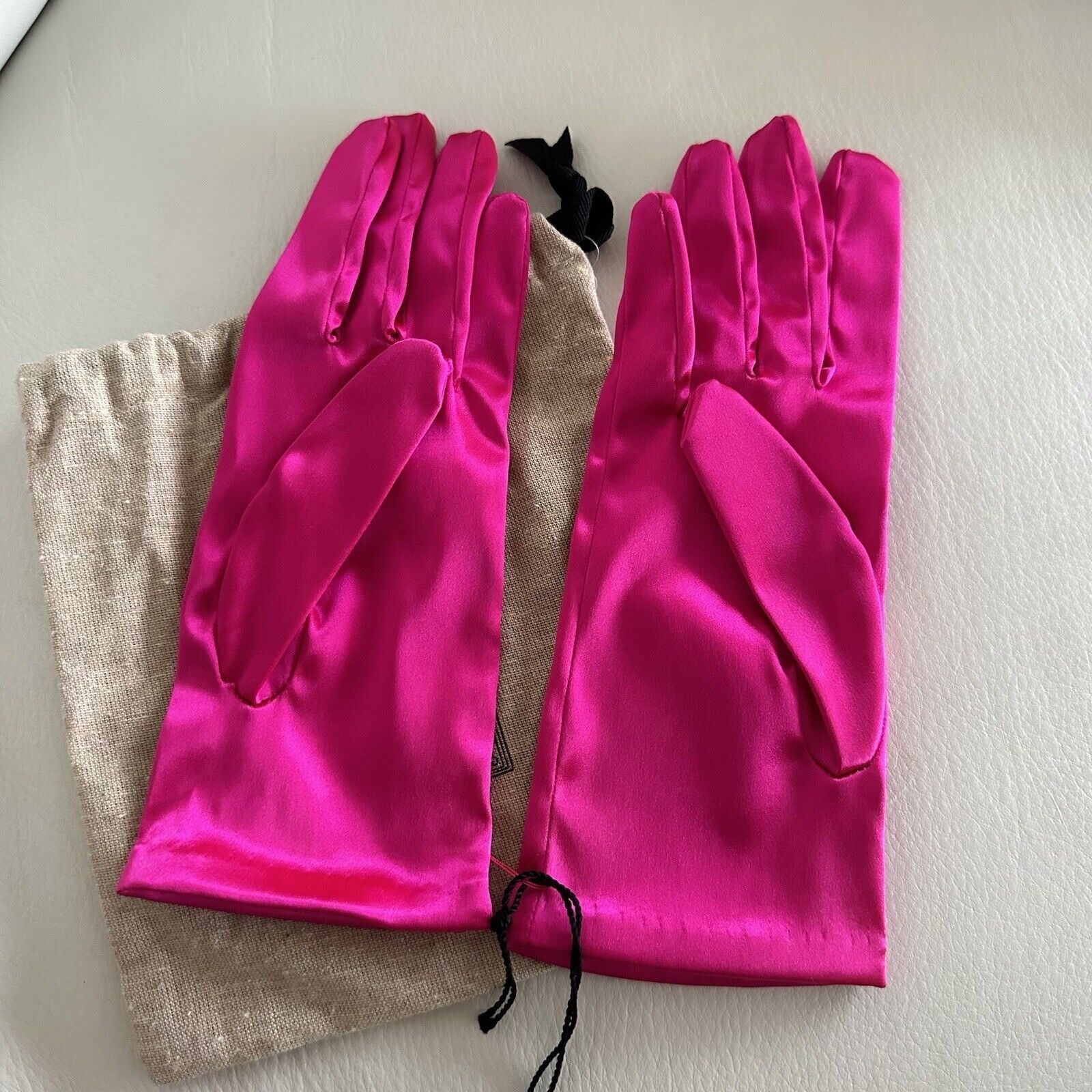 Gucci NWT GUCCI GLOVES PINK SIZE 8 Kitts LA 707549 Size ONE SIZE - 2 Thumbnail