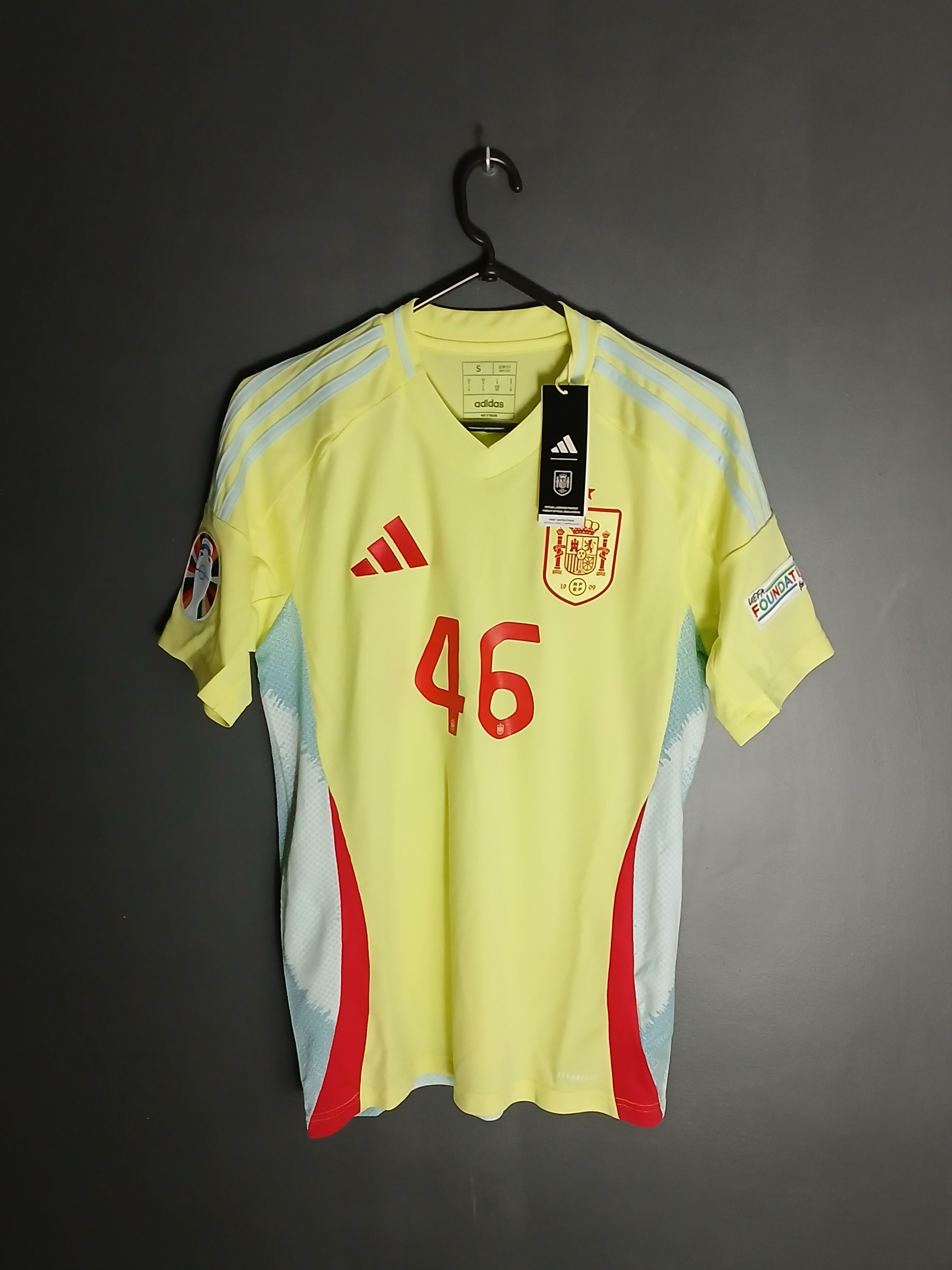 Adidas Spain National Team 24/25 Away Football Jersey T-Shirt Size US S / EU 44-46 / 1 - 1 Thumbnail