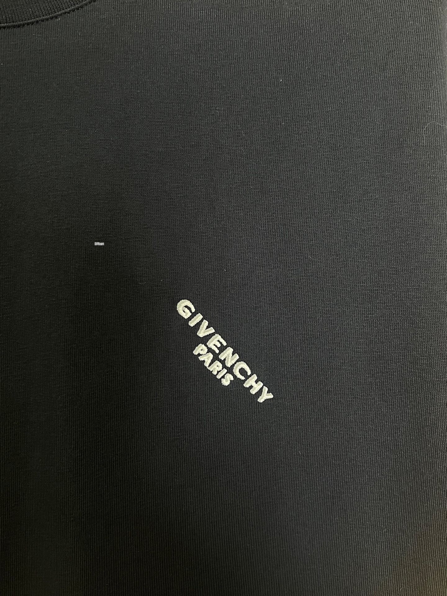 Givenchy Givenchy Slogan Short Sleeve Tee Size US XL / EU 56 / 4 - 3 Thumbnail