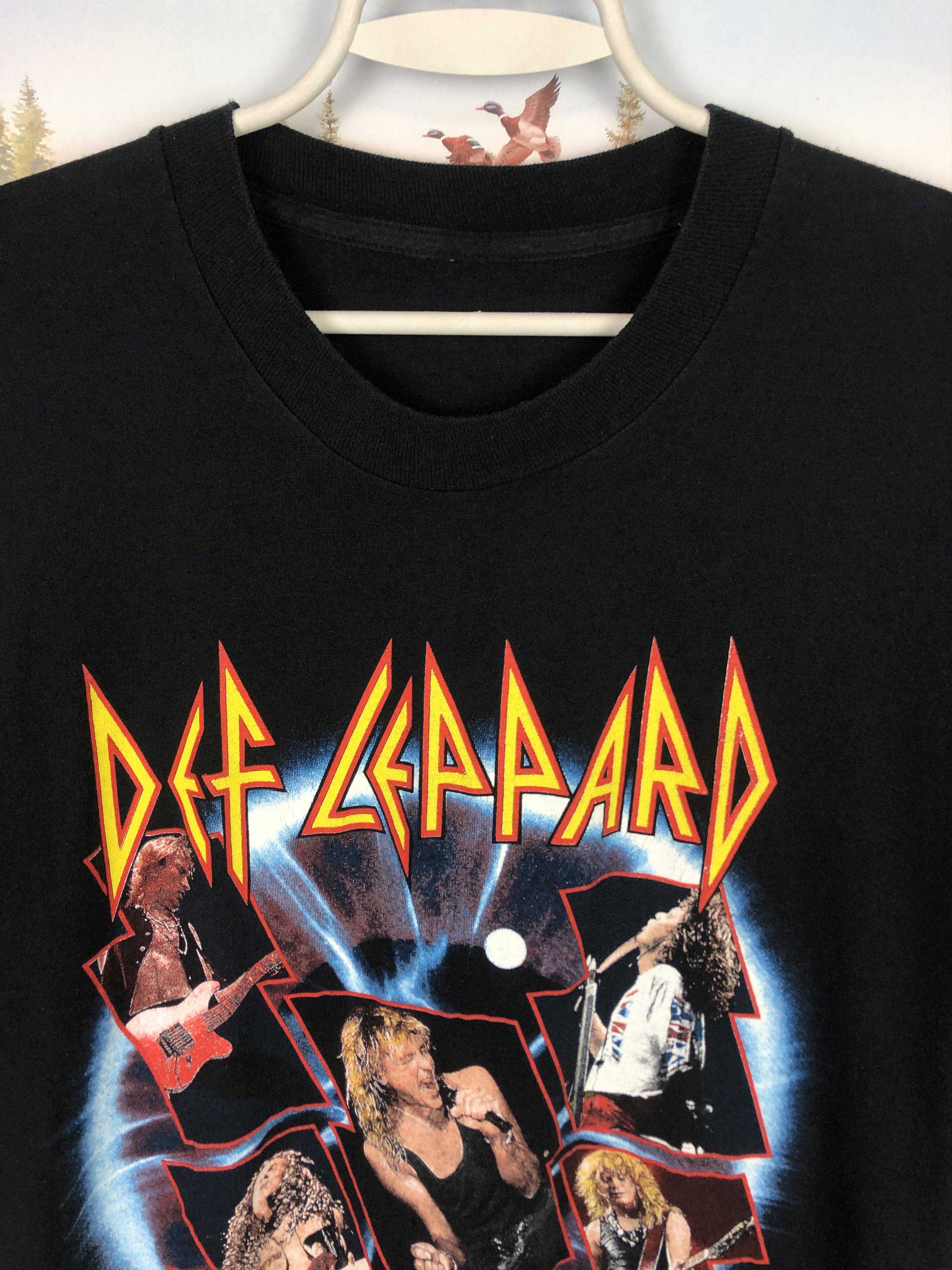 Band Tees Vintage Def Leppard The 7-Day Weekend Tour Tee Band Shirt Size US L / EU 52-54 / 3 - 4 Thumbnail