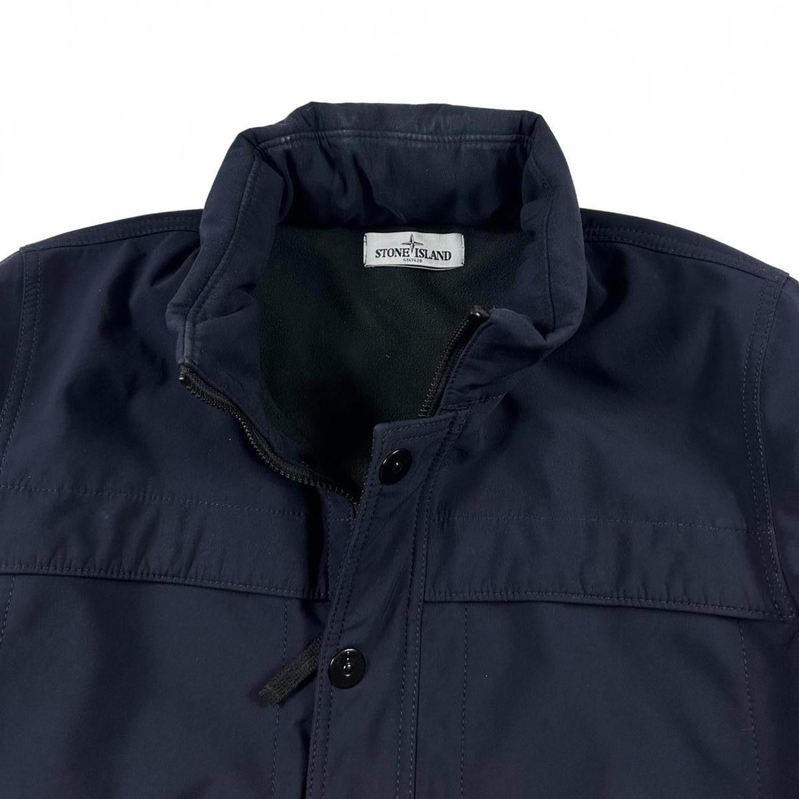 Stone Island Stone Island Soft Shell R Zip Up Jacket Navy Blue Medium Size US M / EU 48-50 / 2 - 3 Thumbnail