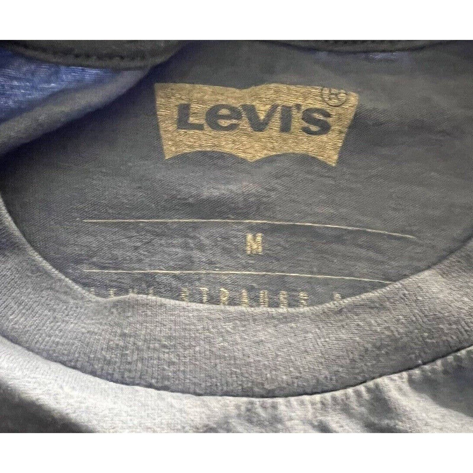 Levi's Levi's Built Strong Size Medium Graphic Tee Size US M / EU 48-50 / 2 - 2 Thumbnail