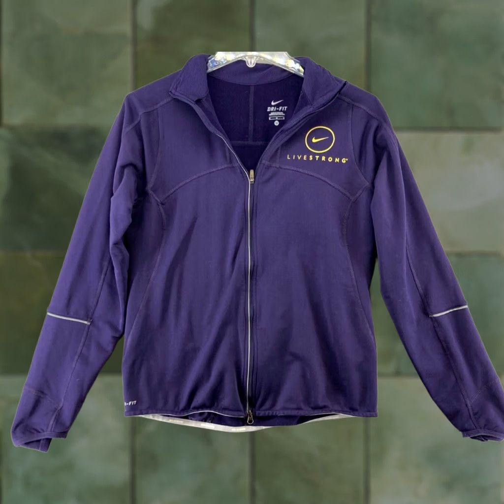 Nike VINTAGE Nike Dri-Fit Womens Jacket Medium Purple Livestrong Athletic Running Size M / US 6-8 / IT 42-44 - 1 Thumbnail