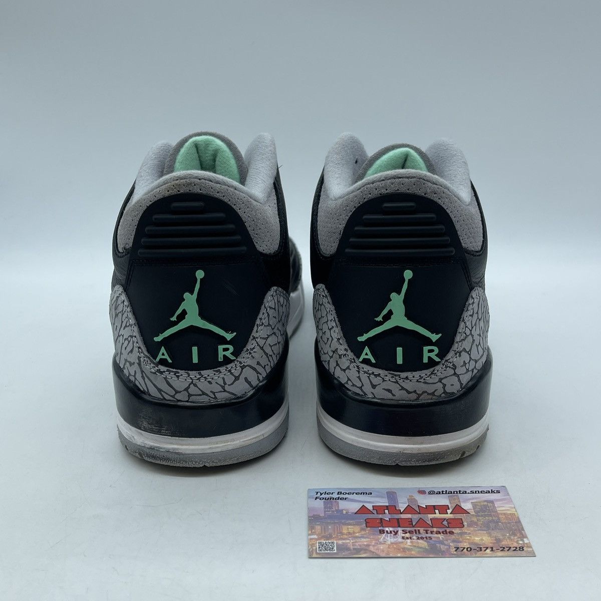 Jordan Brand Air Jordan 3 green glow Size US 10 / EU 43 - 3 Thumbnail