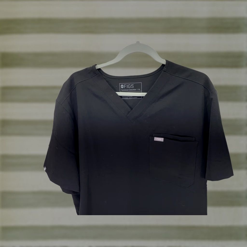 Vintage FIGS Scrubs Shirt Women XL Black Technical Collection Short Sleeve Pocket Shirt Size XL / US 12-14 / IT 48-50 - 1 Thumbnail