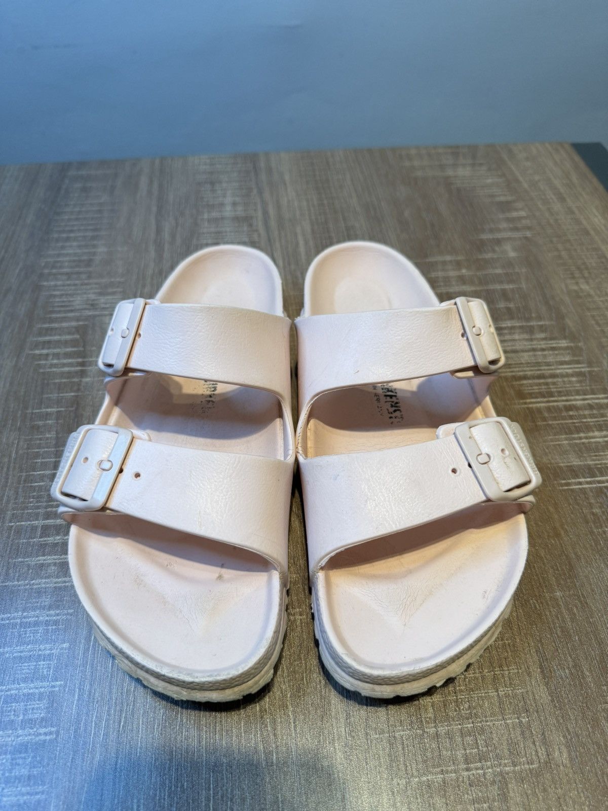 Birkenstock Birkenstock Sandals EVA Arizona Rose Reptile Women’s Size 8 Size US 8 / IT 38 - 3 Thumbnail