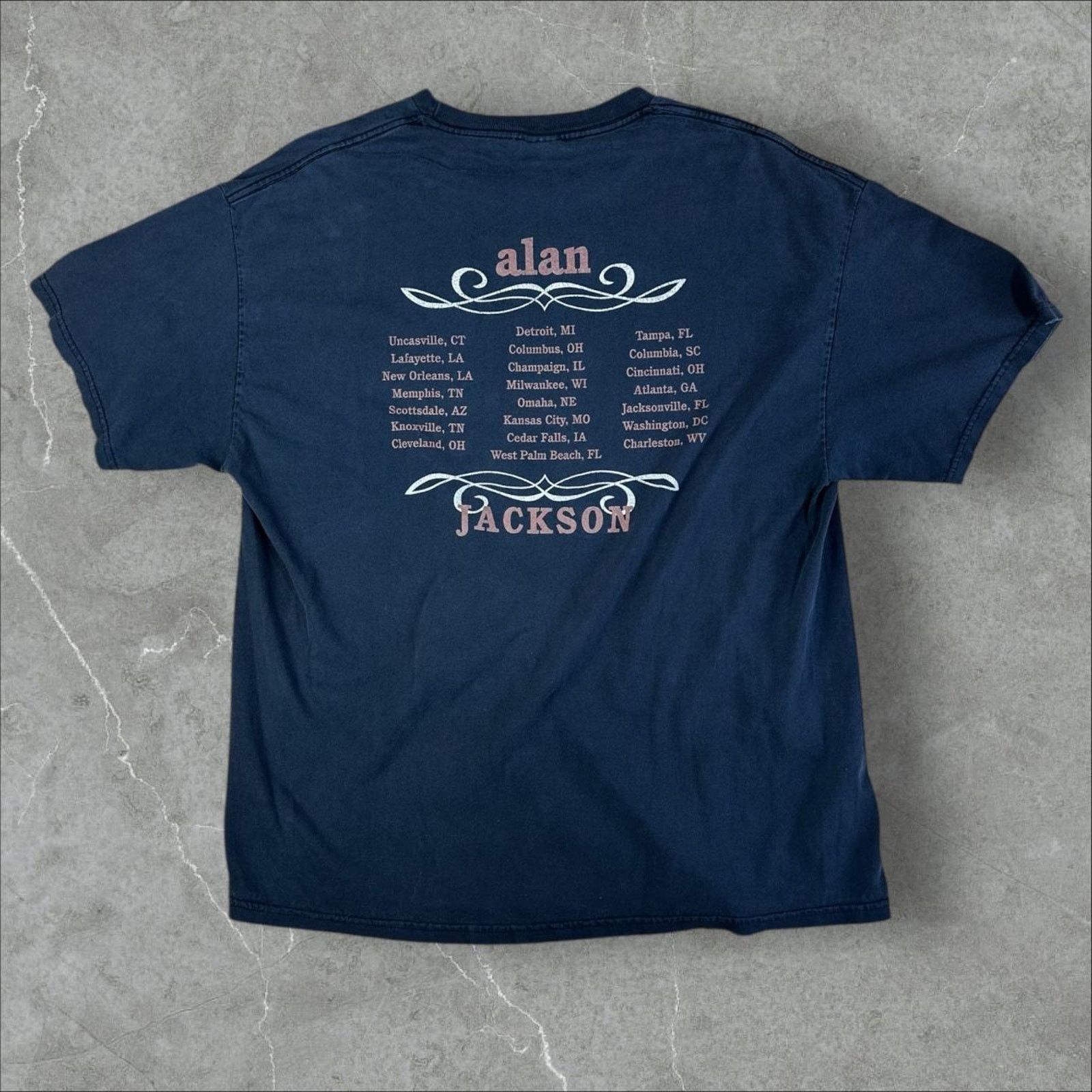 Other Vintage 2004 Alan Jackson Tour Concert Tee Size US XL / EU 56 / 4 - 6 Thumbnail