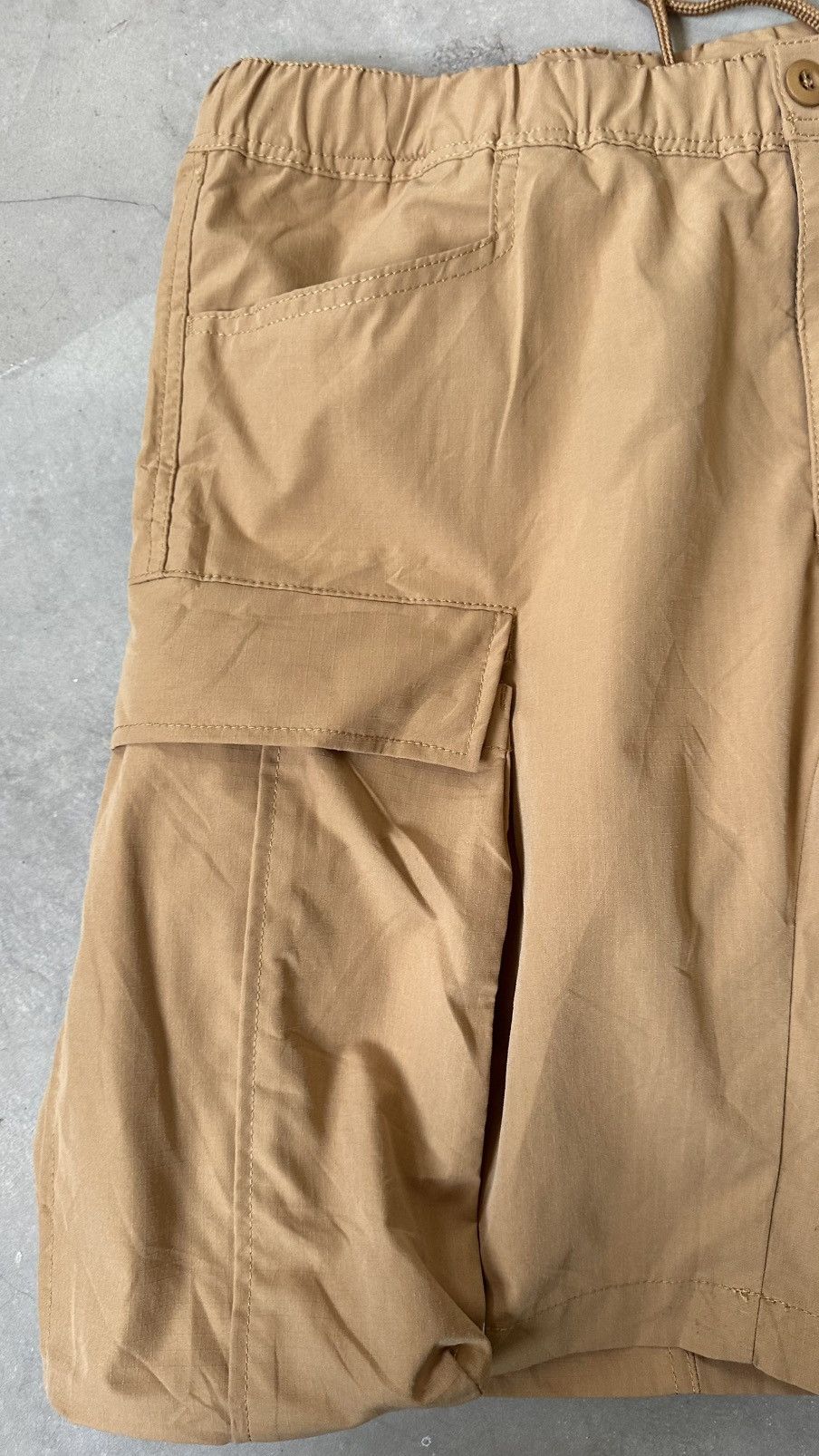 Japanese Brand OUTDOOR DETACHABLE POCKET SHORT PANT AND WANDER INSPORED Size US 36 / EU 52 - 2 Thumbnail
