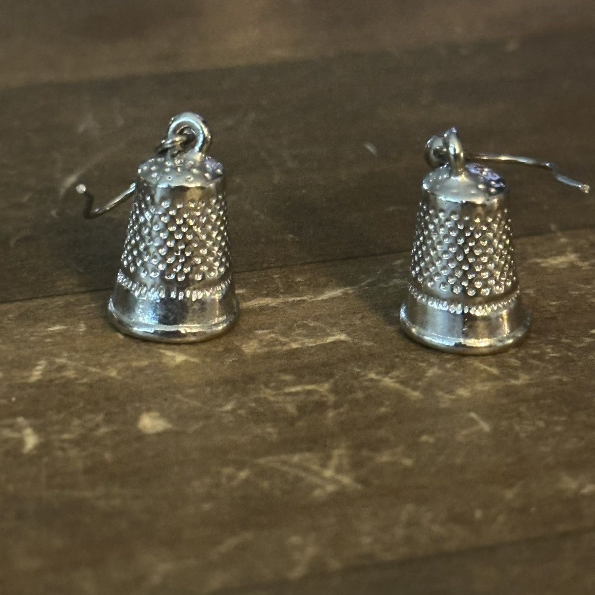 Other Silver tone sewing thimble dangle earrings Size ONE SIZE - 3 Thumbnail
