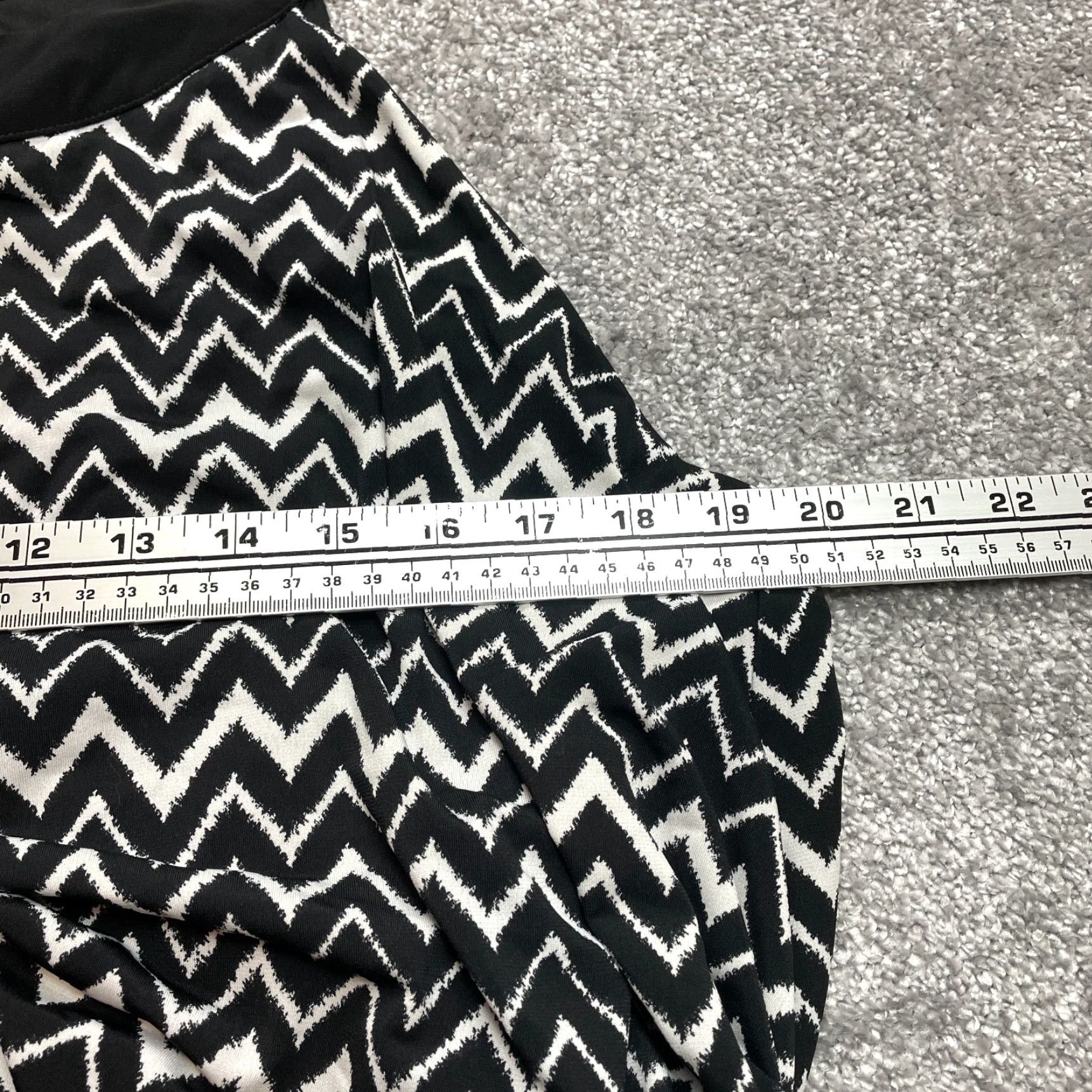 Sami & Jo Jumpsuit Womens Plus 1X Black Zig Zag Sleeveless Wide Leg Stretch Geometric Pattern\