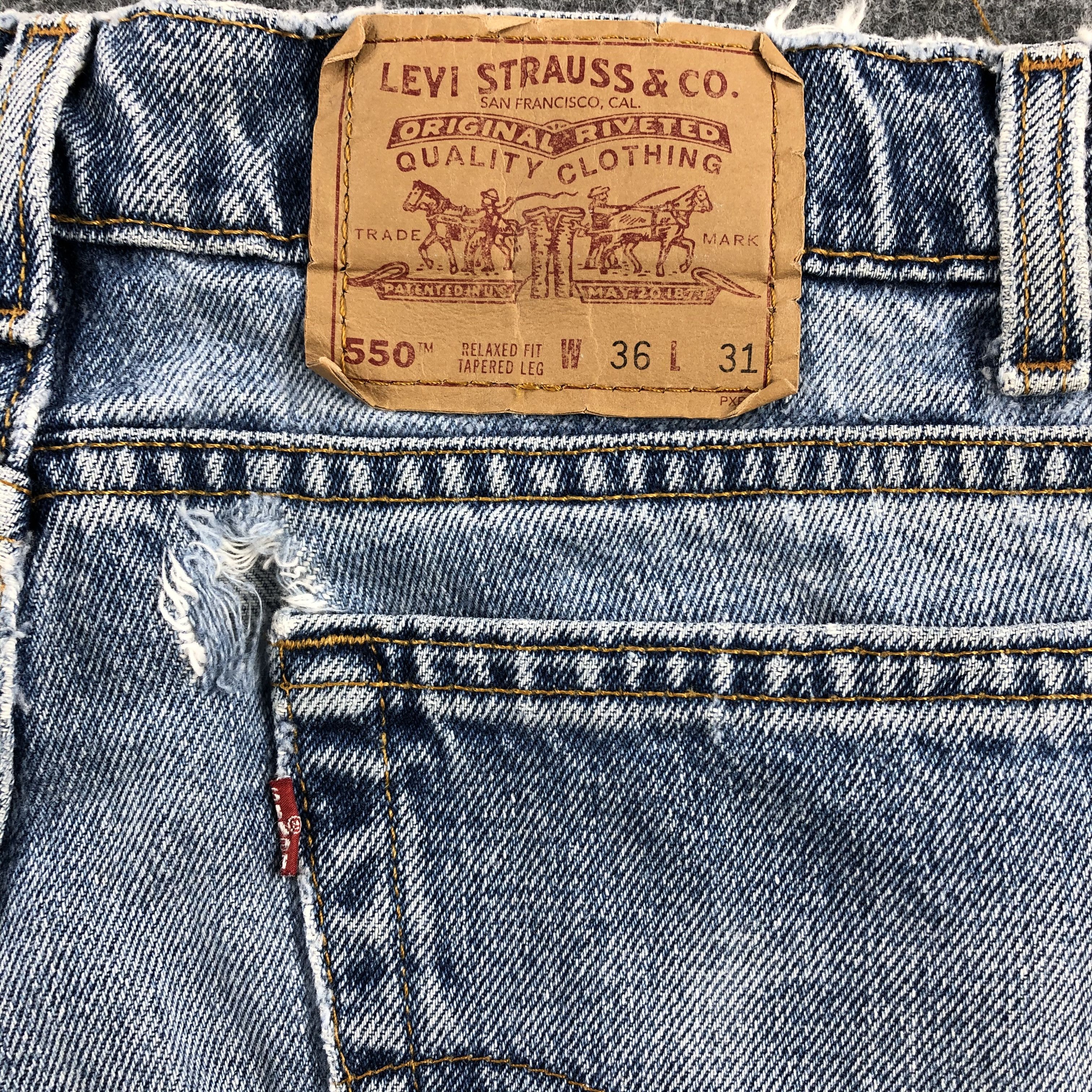 Levi's × Vintage Vintage Light Wash Levis 550 Jeans-JM1317 Size US 35 - 8 Thumbnail