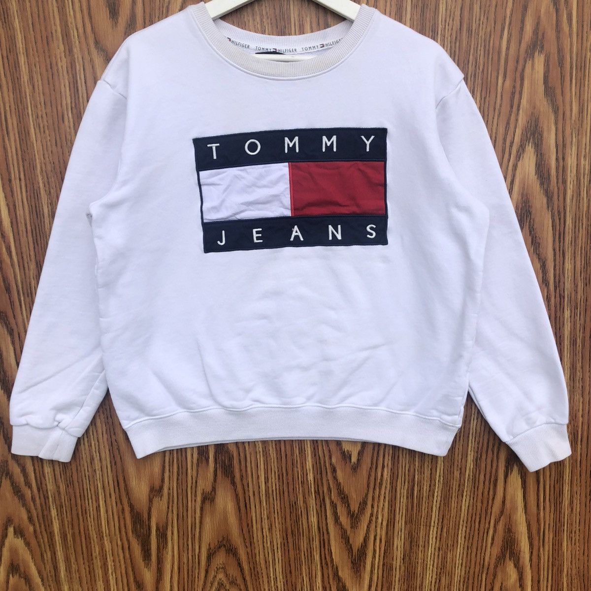 Tommy Hilfiger Vintage Tommy Hilfiger Jeans Sweatshirt Crewneck Size US M / EU 48-50 / 2 - 4 Thumbnail