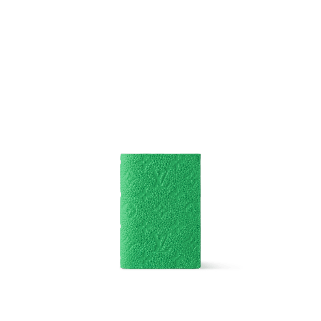 Louis Vuitton Passport Cover Size ONE SIZE - 1 Thumbnail