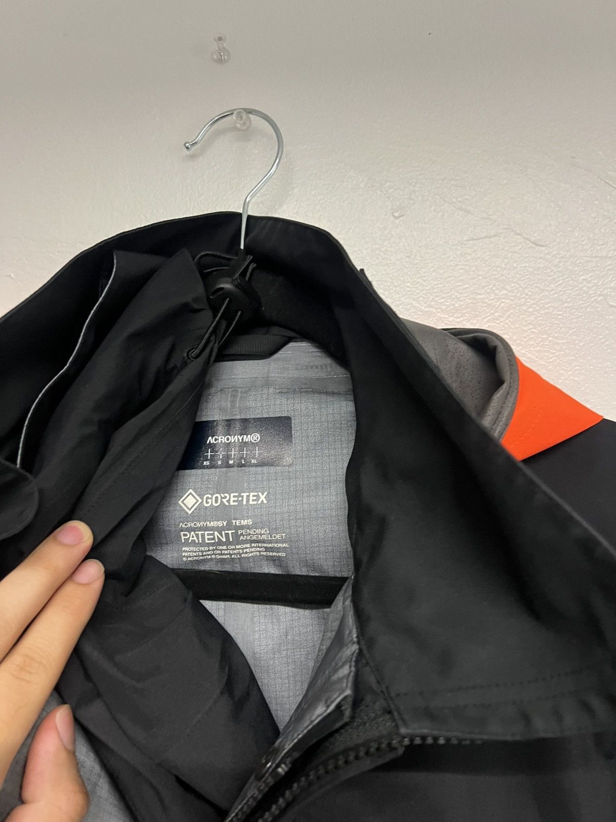 Acronym Acronym j1b gt shell jacket Size US S / EU 44-46 / 1 - 4 Thumbnail