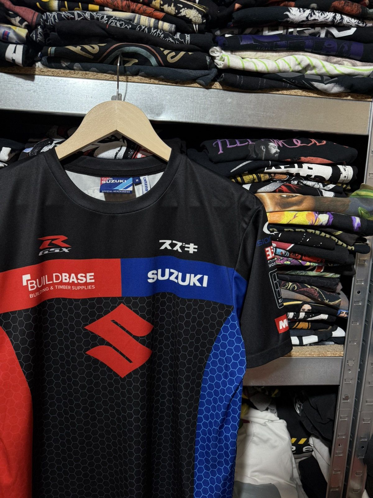 Vintage Suzuki BuildBase Superbike Official Team Hawk Racing T-Shirt Size US M / EU 48-50 / 2 - 4 Thumbnail