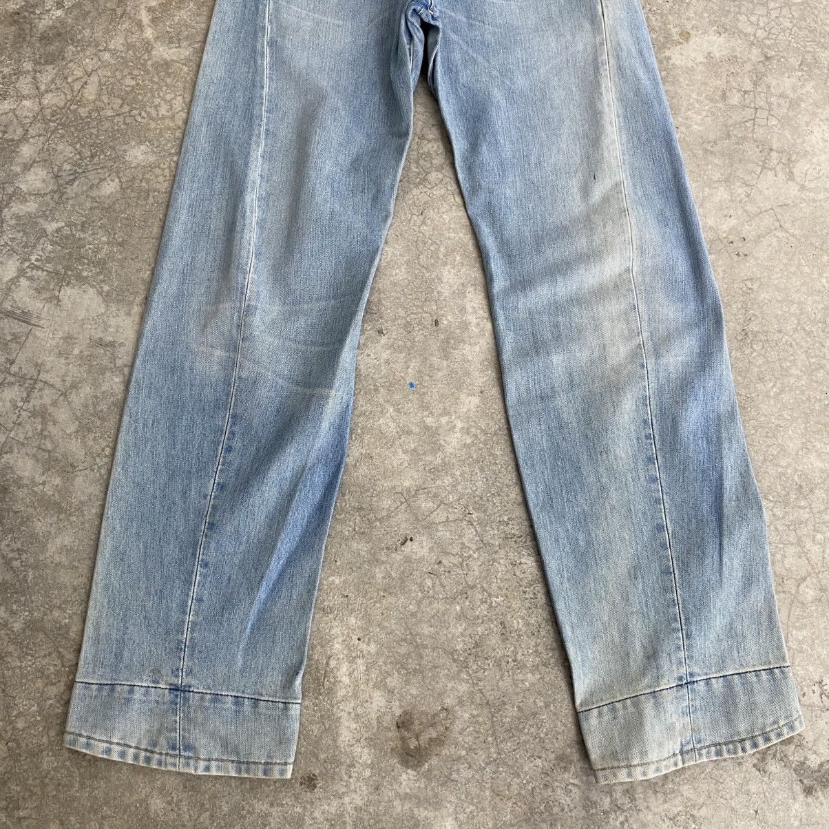 Levi's Vintage Levis Engineered Loose Faded Blue Twisted Leg Jeans Size US 32 / EU 48 - 3 Thumbnail