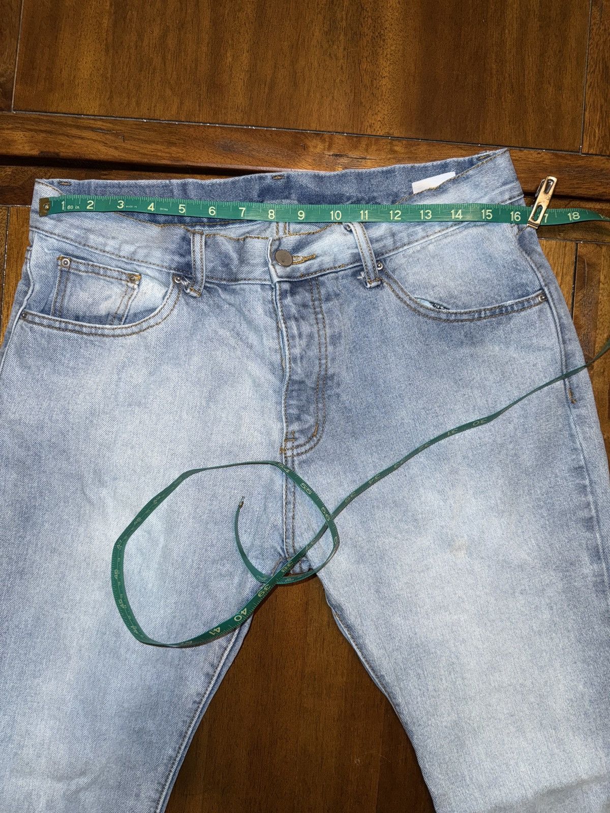 MNML 33x30 Light Wash MNML Frayed-Hem Jeans Size US 33 - 5 Thumbnail