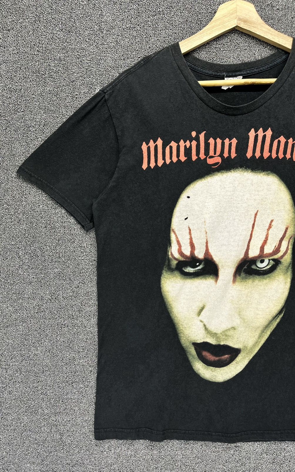 Band Tees Vintage Marilyn Manson Punk Rock Band Tees T Shirts Size US M / EU 48-50 / 2 - 3 Thumbnail