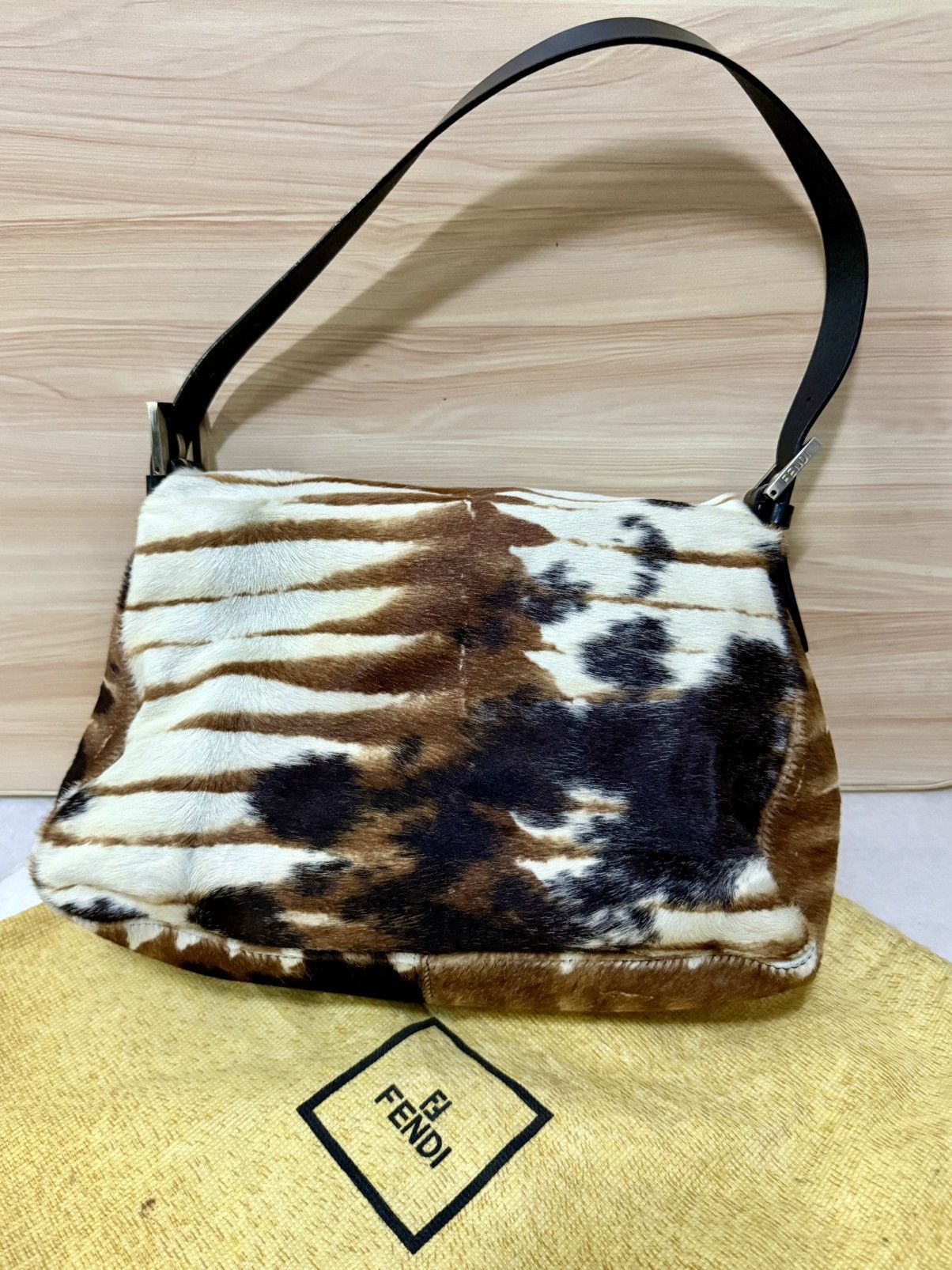 Fendi Rare Vintage Fendi Calf Hair Mamma Baguette Bag Size ONE SIZE - 7 Thumbnail