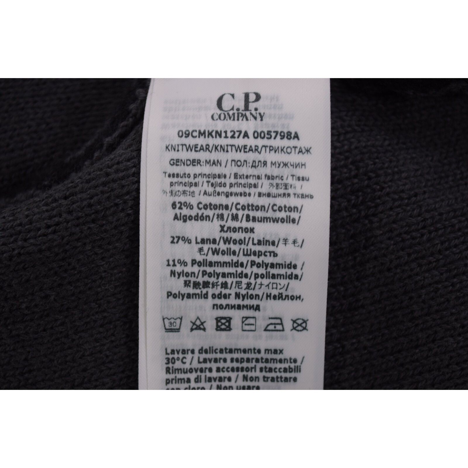 C.P. Company C.P. Company Sweater Size US M in Black Size US M / EU 48-50 / 2 - 9 Thumbnail